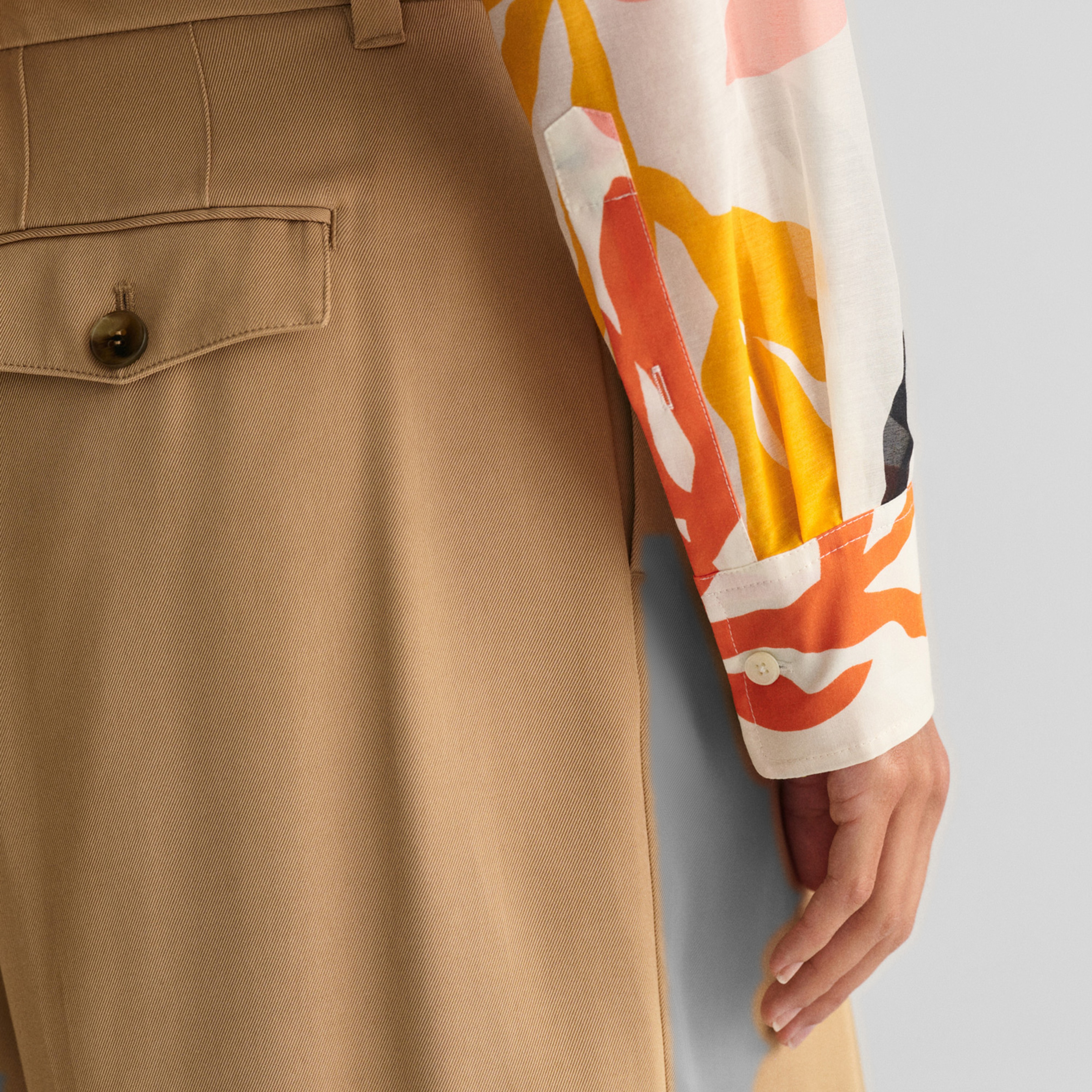 GANT Kadın Sarı Relaxed Fit Klasik Yaka Desenli Gömlek