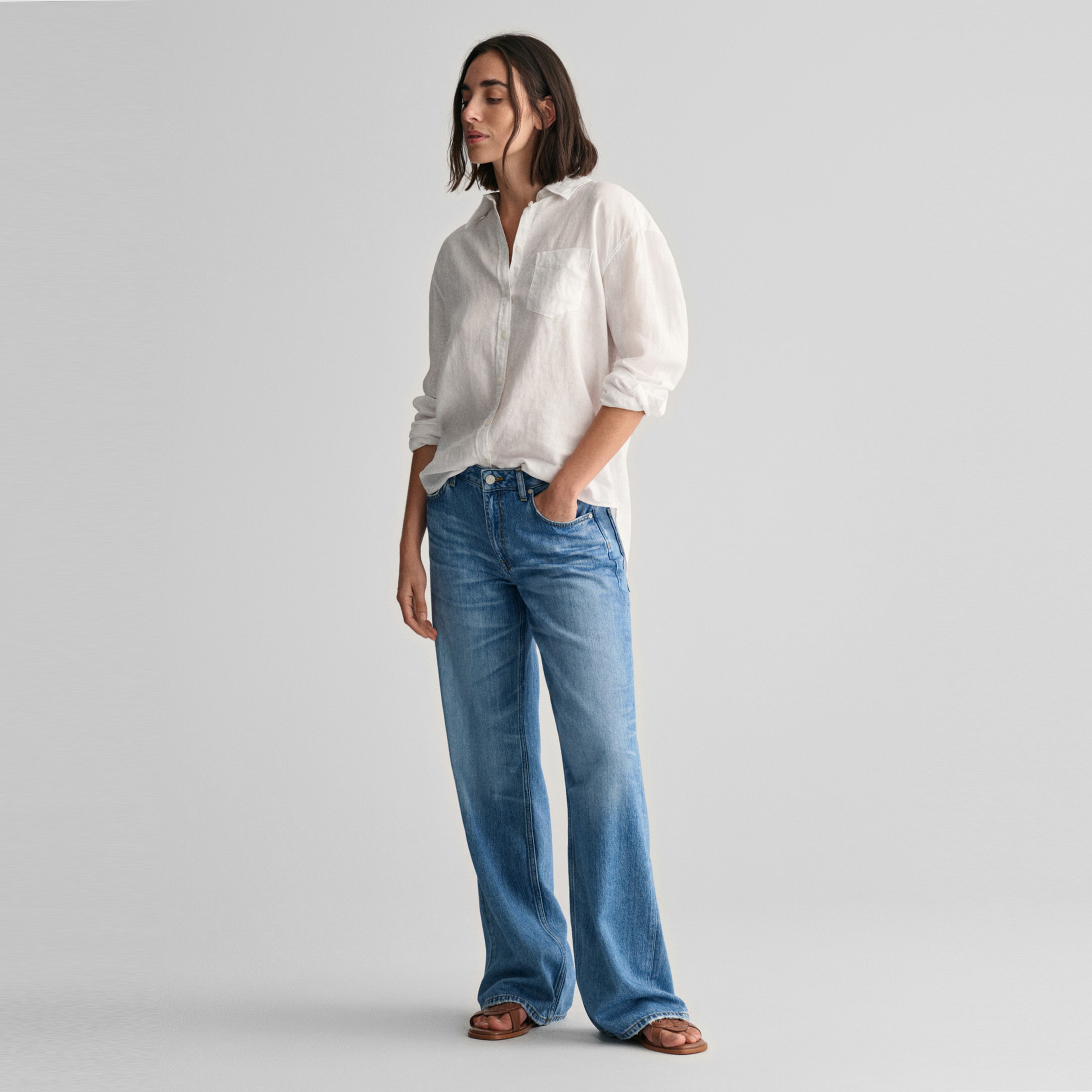 GANT Kadın Beyaz Relaxed Fit Klasik Yaka Keten Gömlek