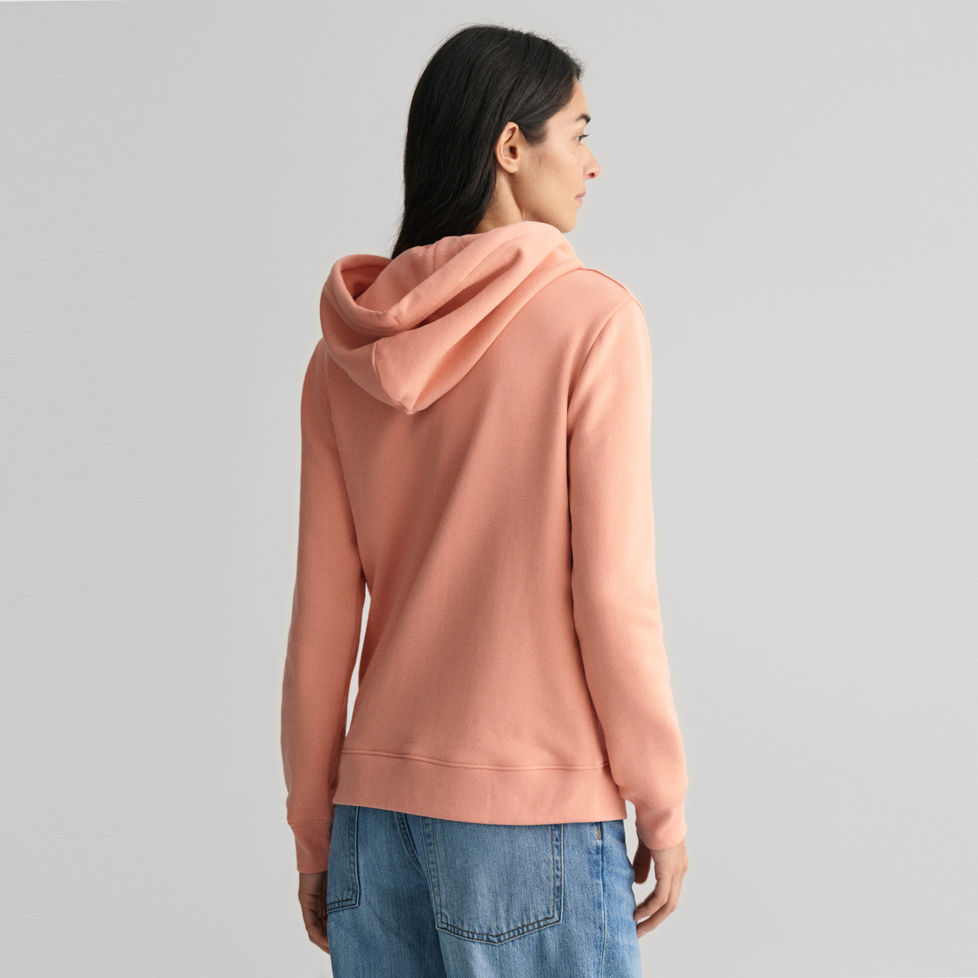 GANT Kadın Pembe Relaxed Fit Kapüşonlu Logolu Sweatshirt