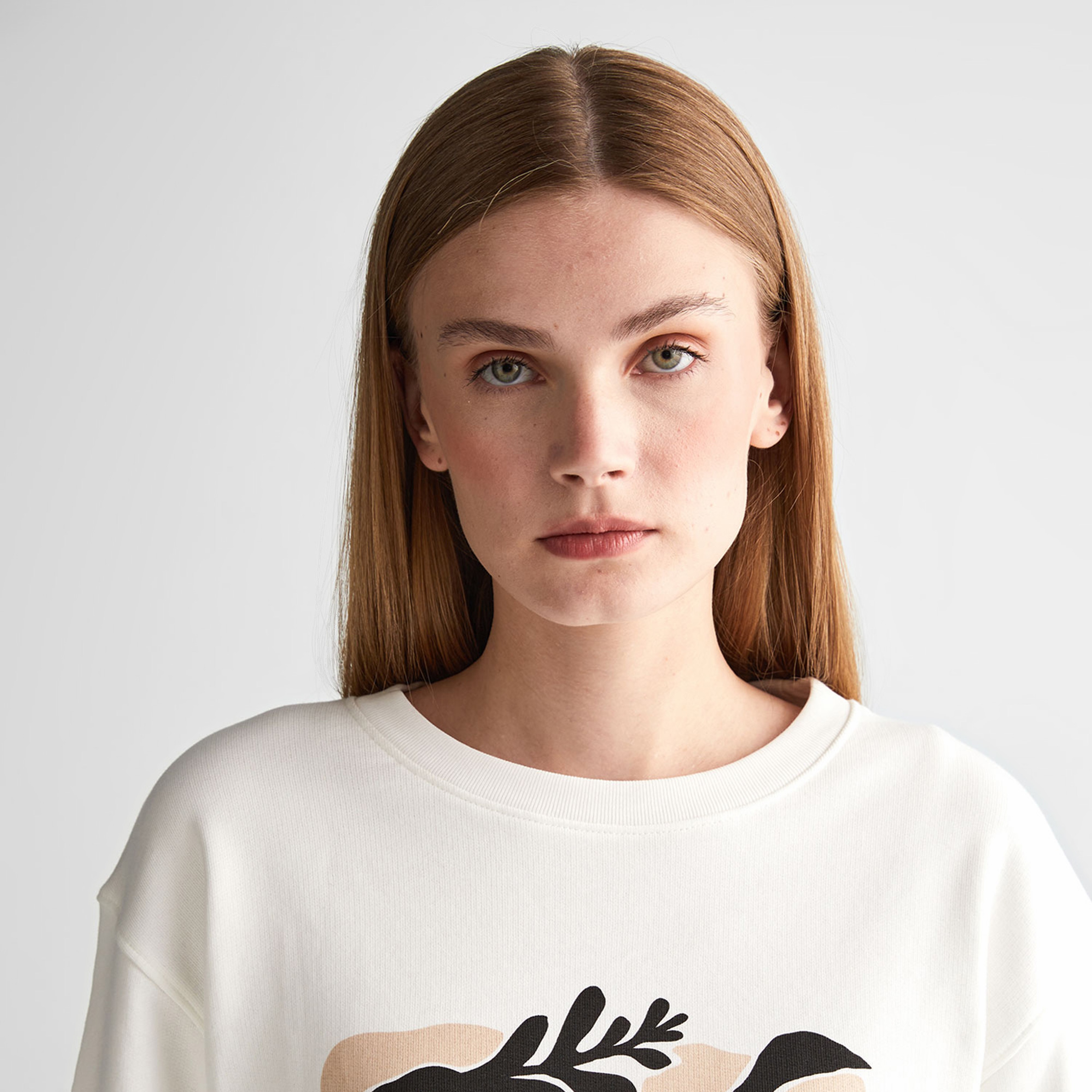 GANT Kadın Krem Relaxed Fit Bisiklet Yaka Desenli Sweatshirt