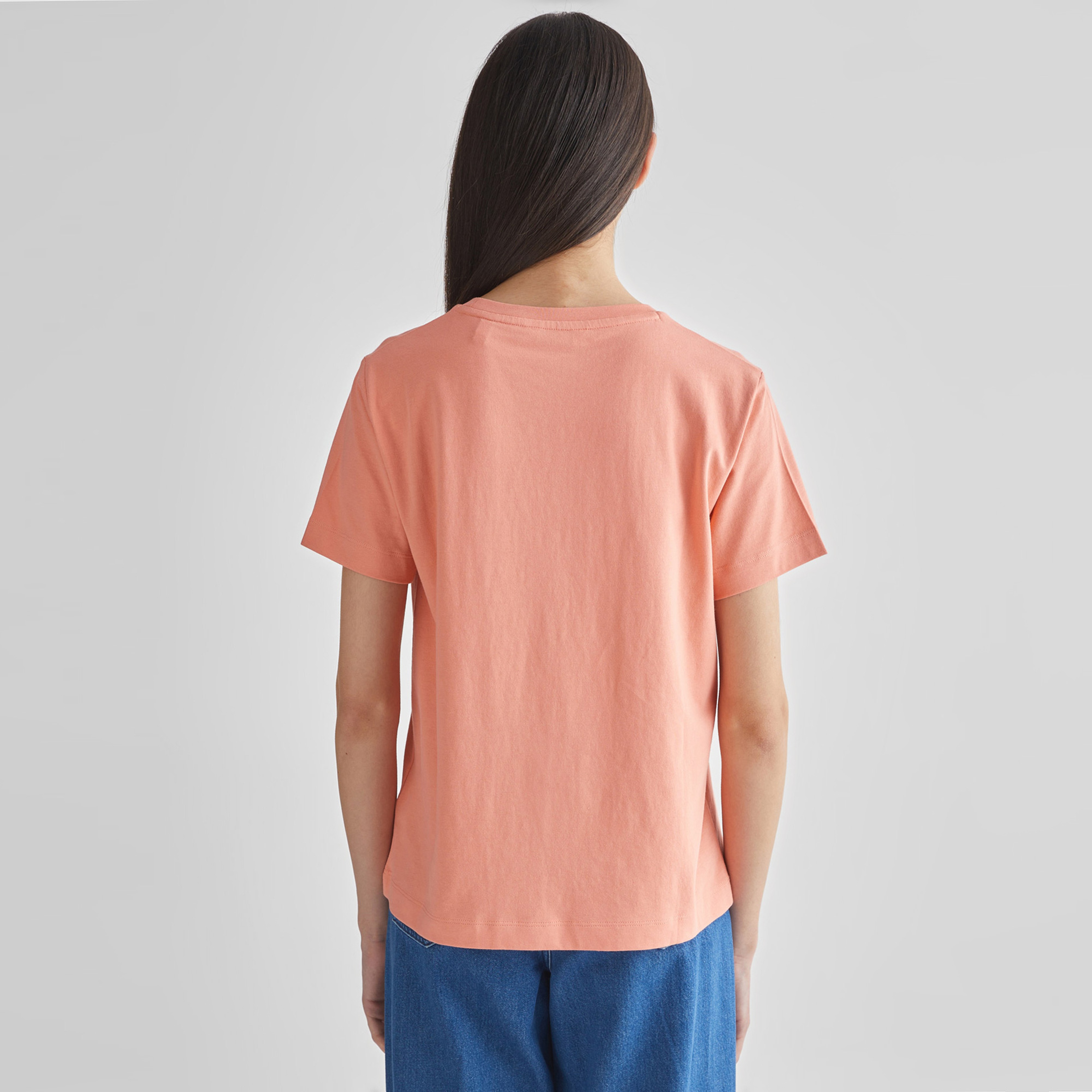 GANT Kadın Pembe Relaxed Fit Bisiklet Yaka Logolu T-shirt
