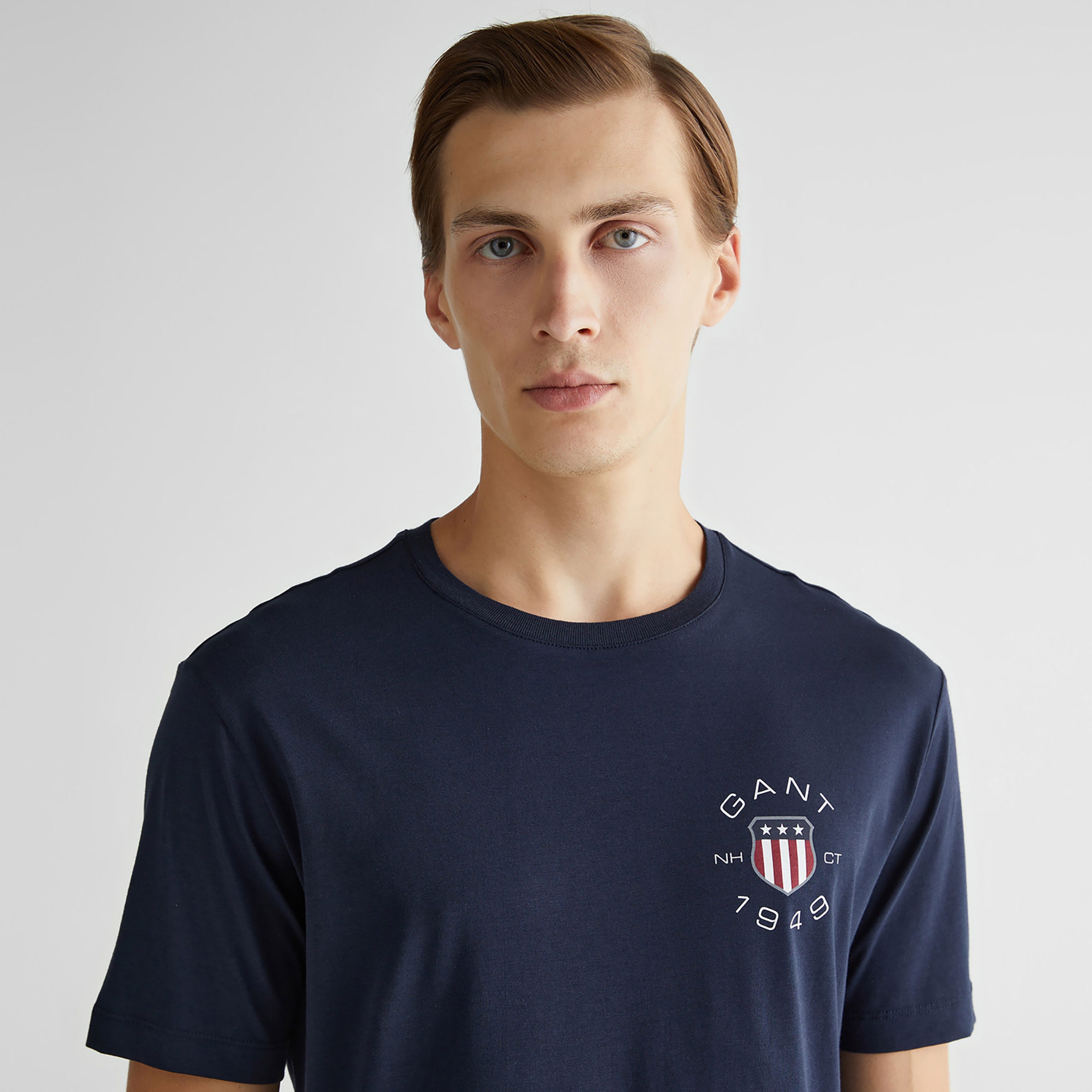 GANT Erkek Lacivert Regular Fit Bisiklet Yaka Logolu T-Shirt