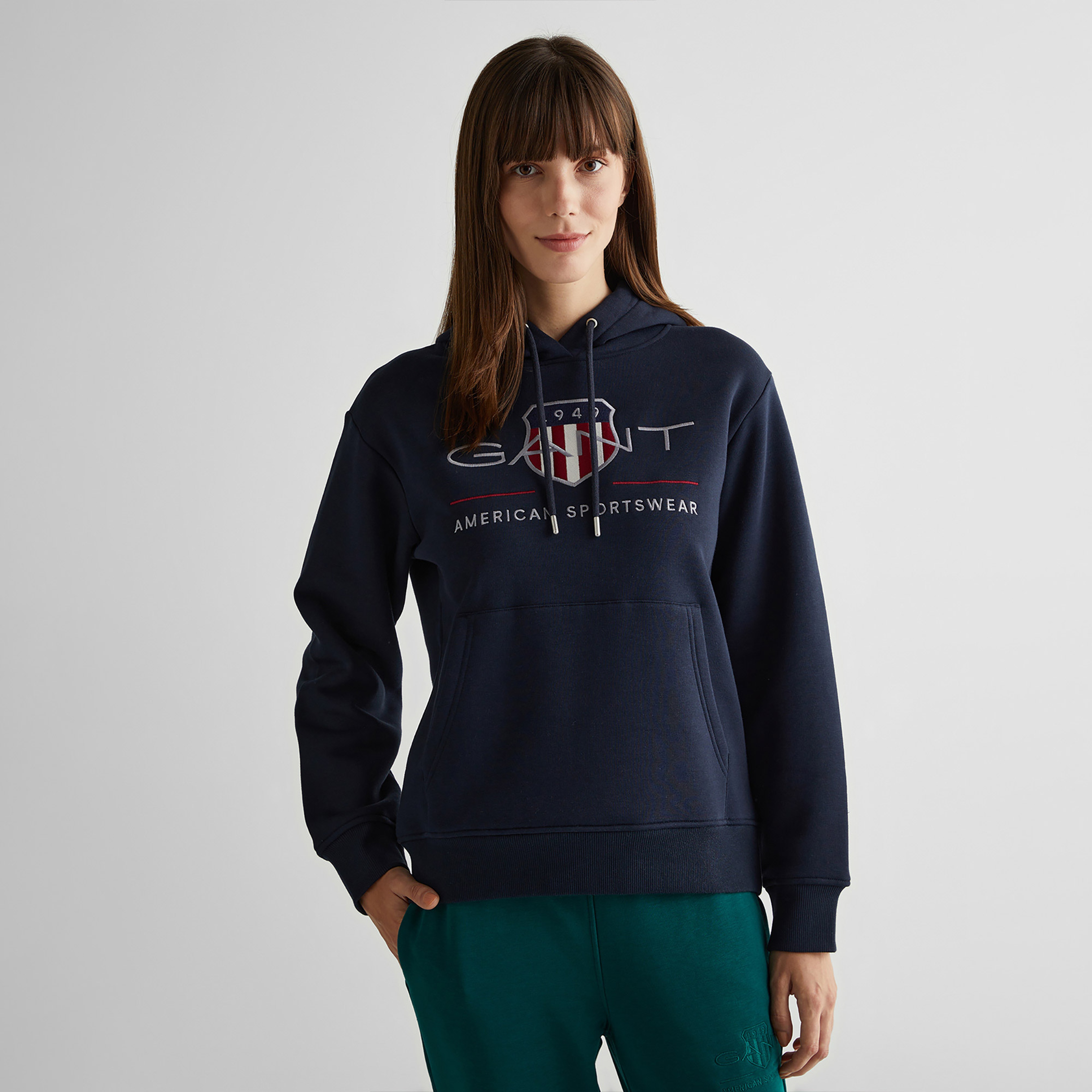 GANT Kadın Lacivert Relaxed Fit Kapüşonlu Logolu Sweatshirt