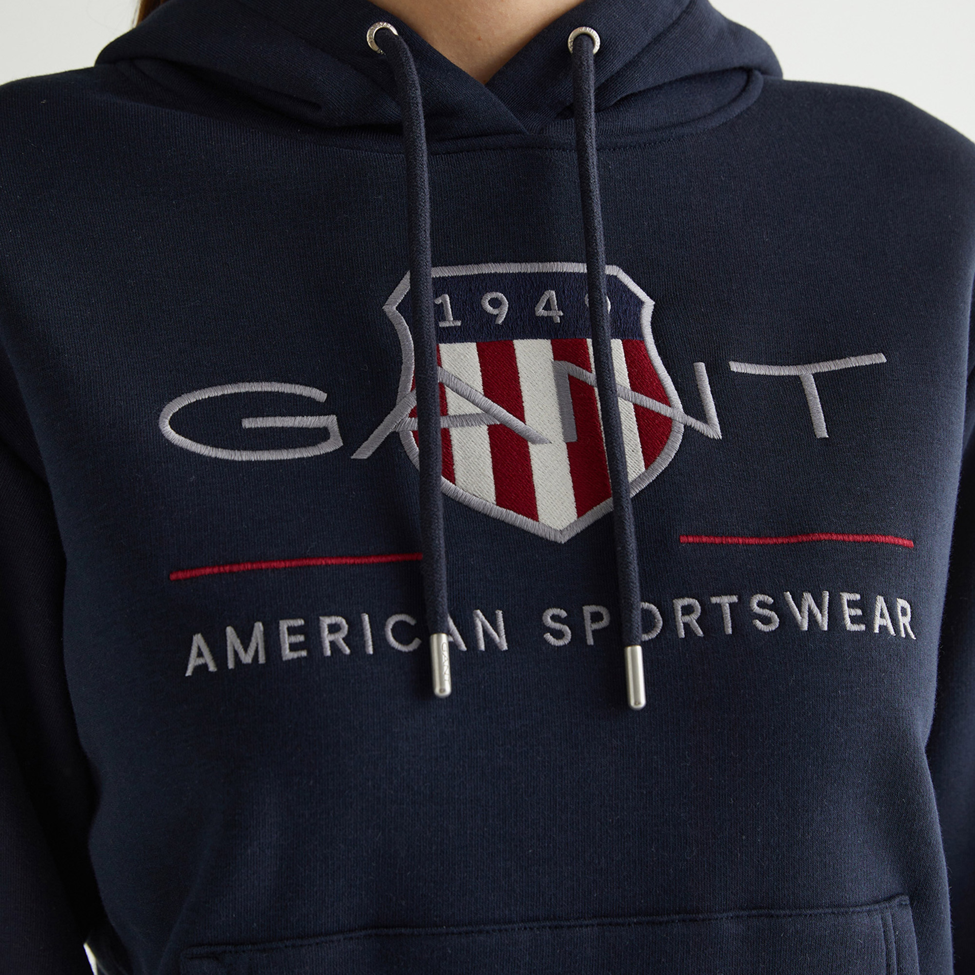 GANT Kadın Lacivert Relaxed Fit Kapüşonlu Logolu Sweatshirt