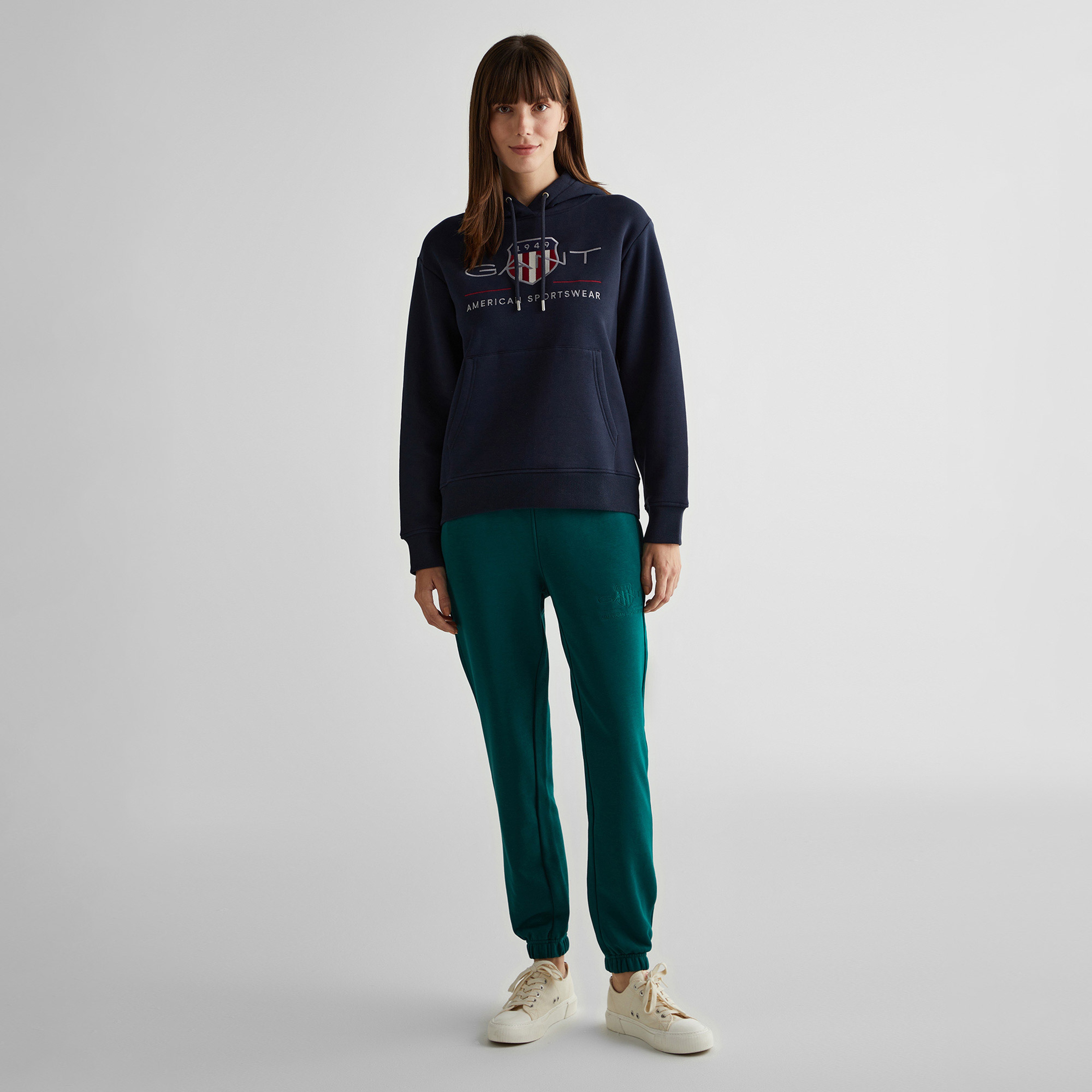 GANT Kadın Lacivert Relaxed Fit Kapüşonlu Logolu Sweatshirt