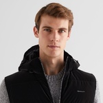 GANT Erkek Siyah Kapüşonlu Yelek