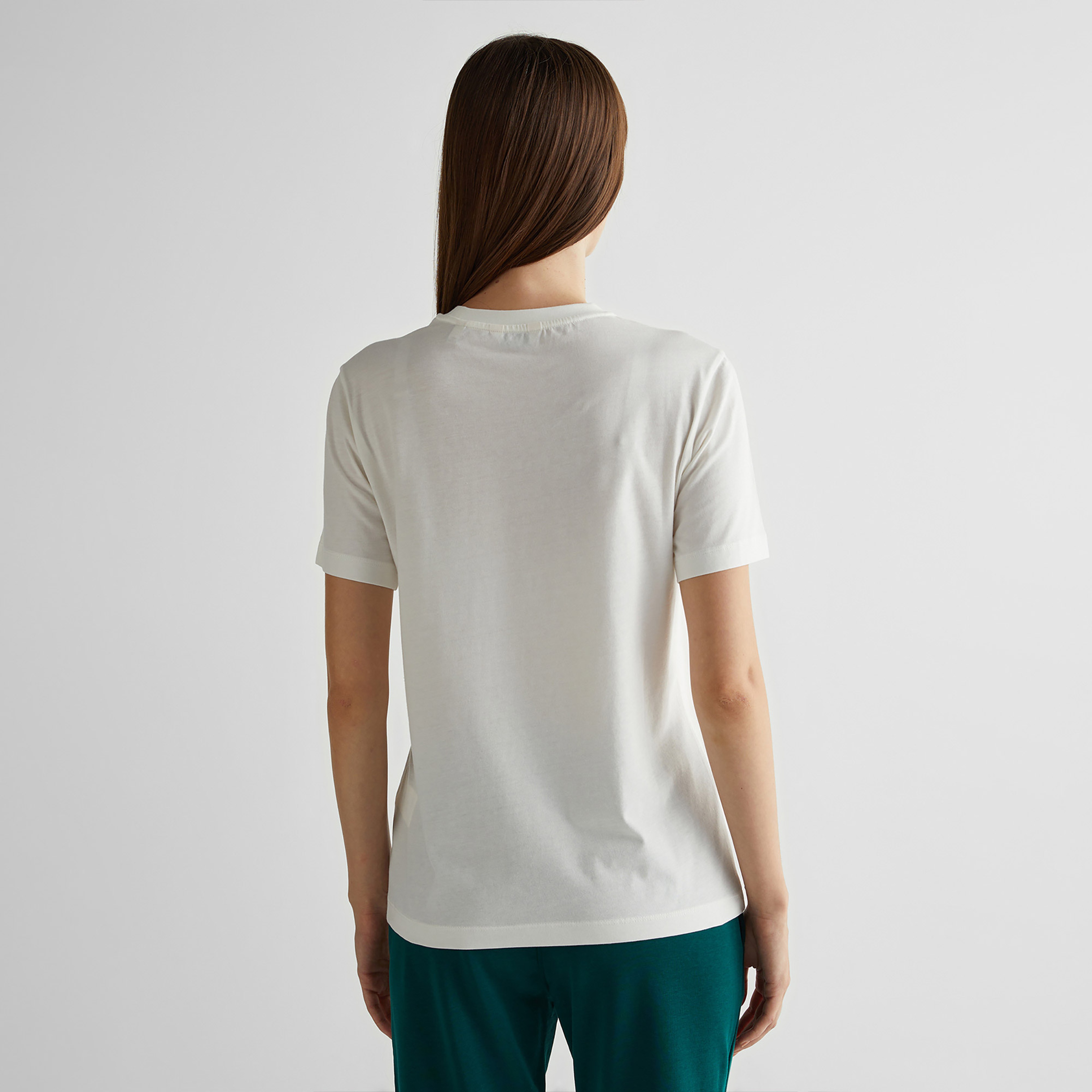 GANT Kadın Krem Regular Fit Bisiklet Yaka Logolu T-Shirt