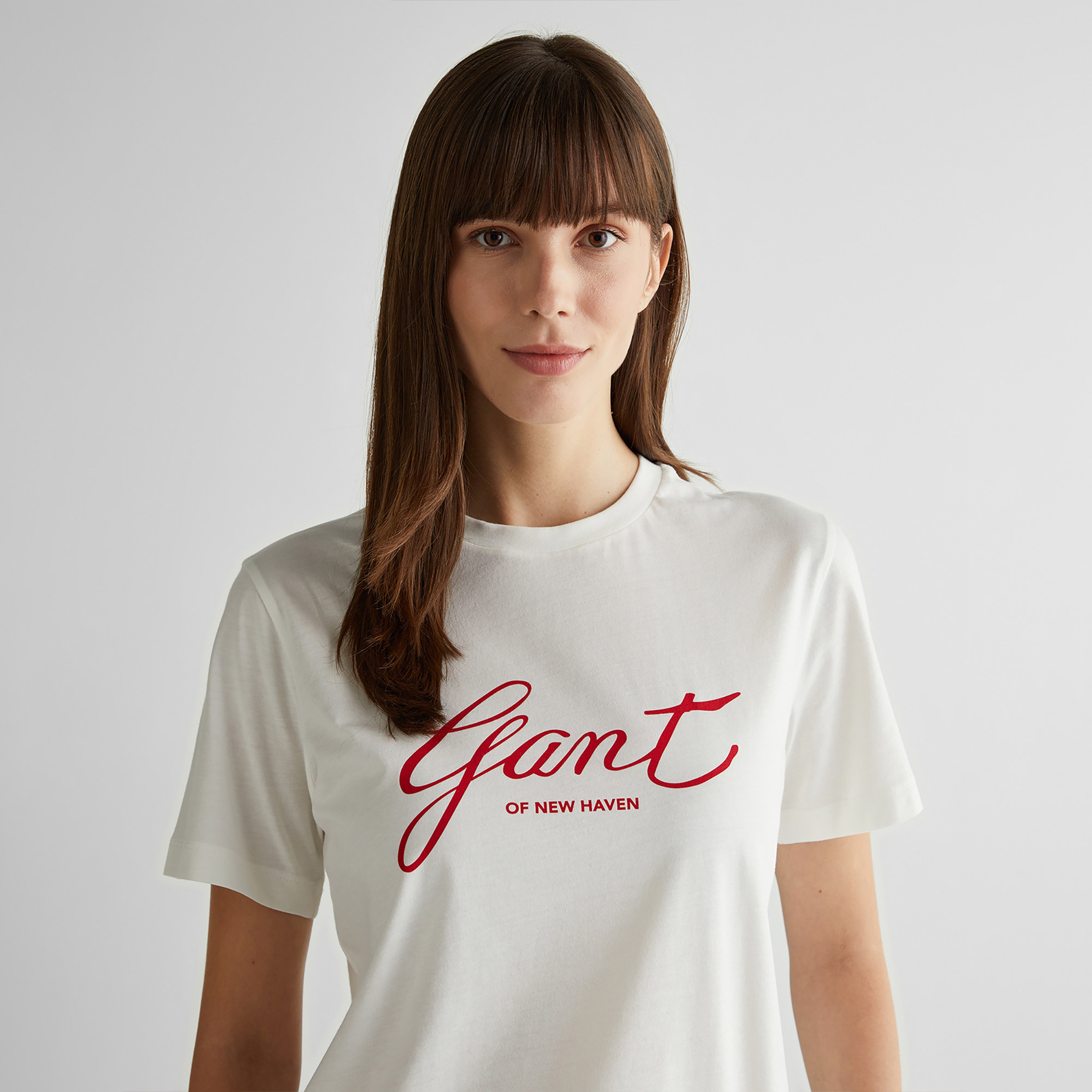 GANT Kadın Krem Regular Fit Bisiklet Yaka Logolu T-Shirt