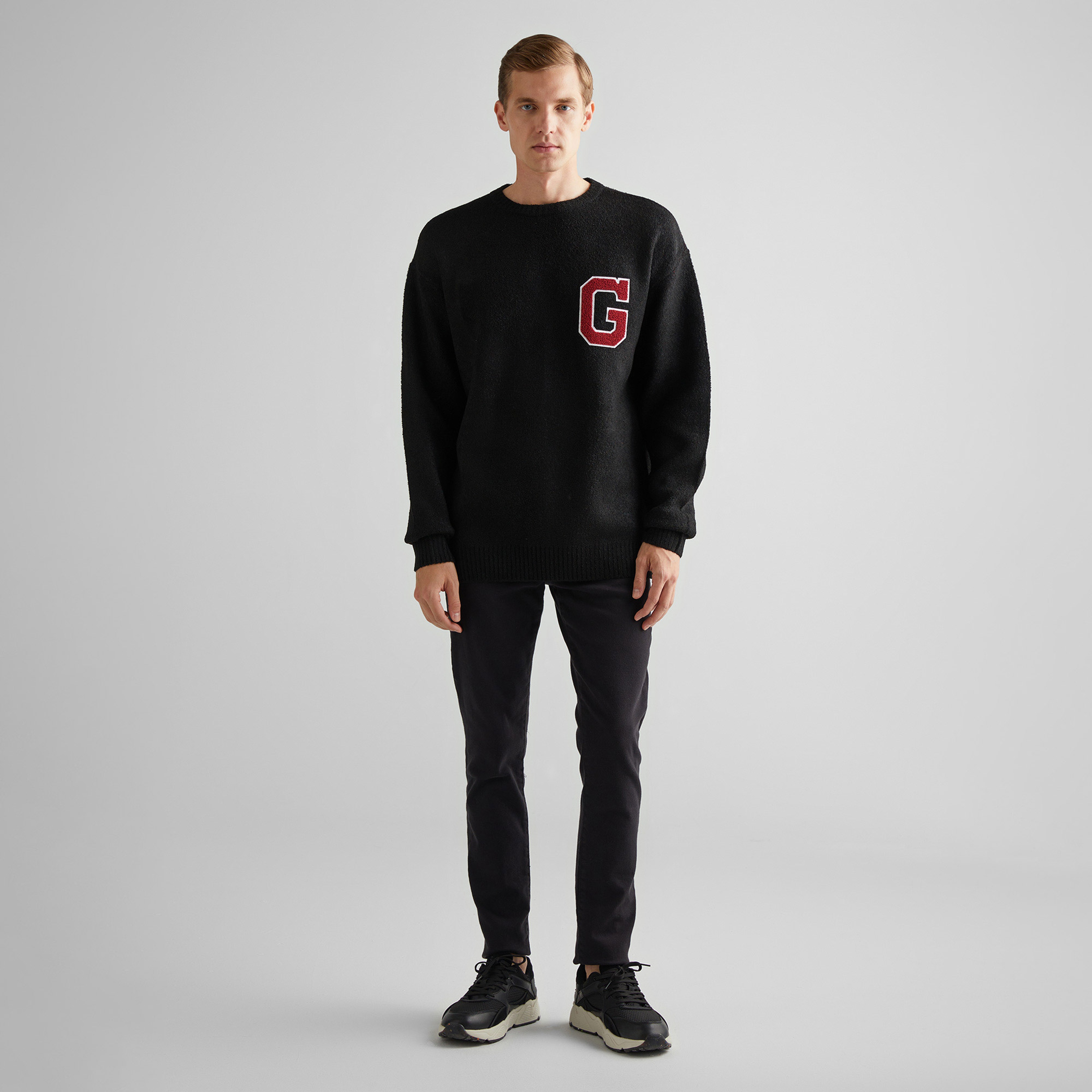 GANT Erkek Siyah Relaxed Fit Bisiklet Yaka Logolu Kazak