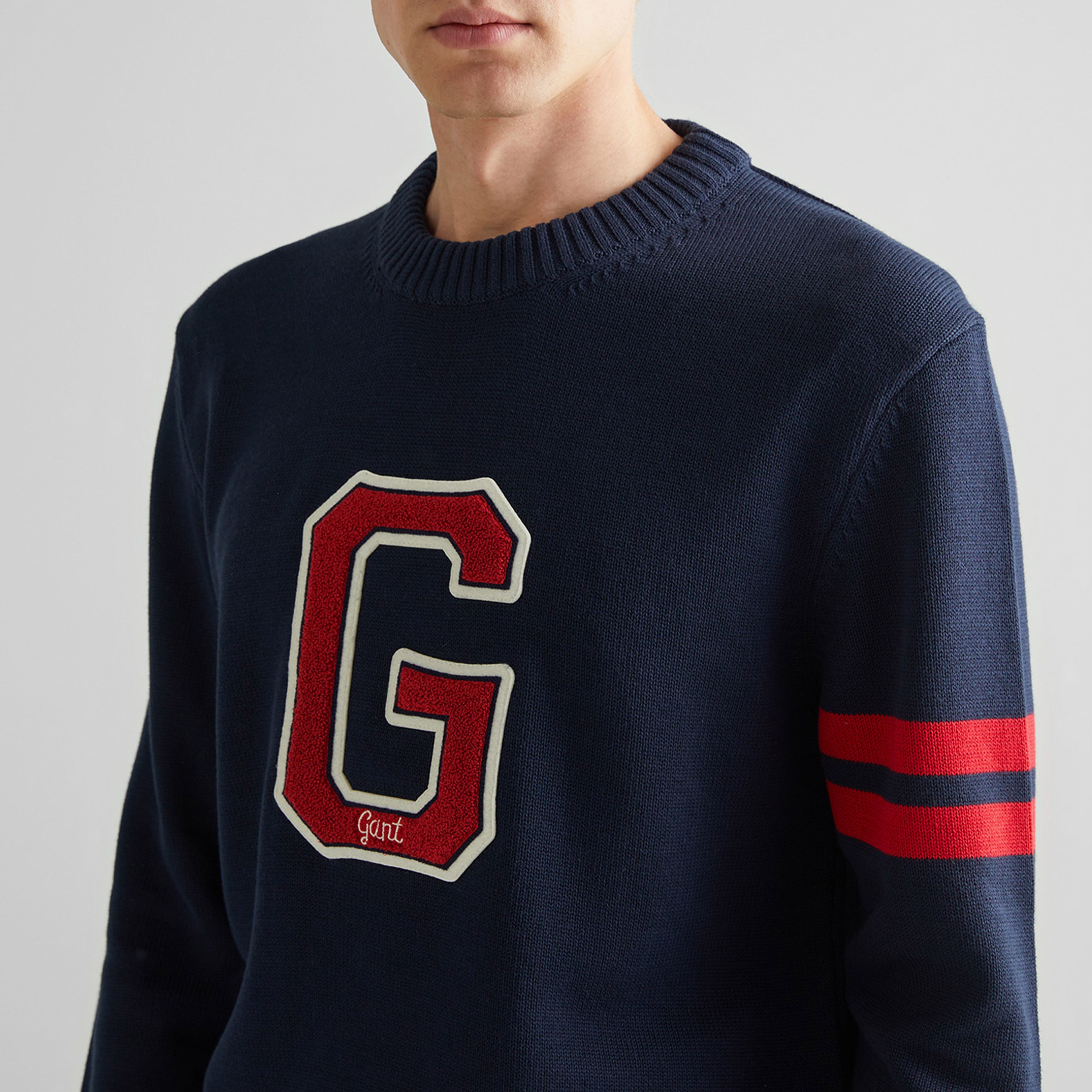 GANT Erkek Lacivert Relaxed Fit Bisiklet Yaka Logolu Kazak