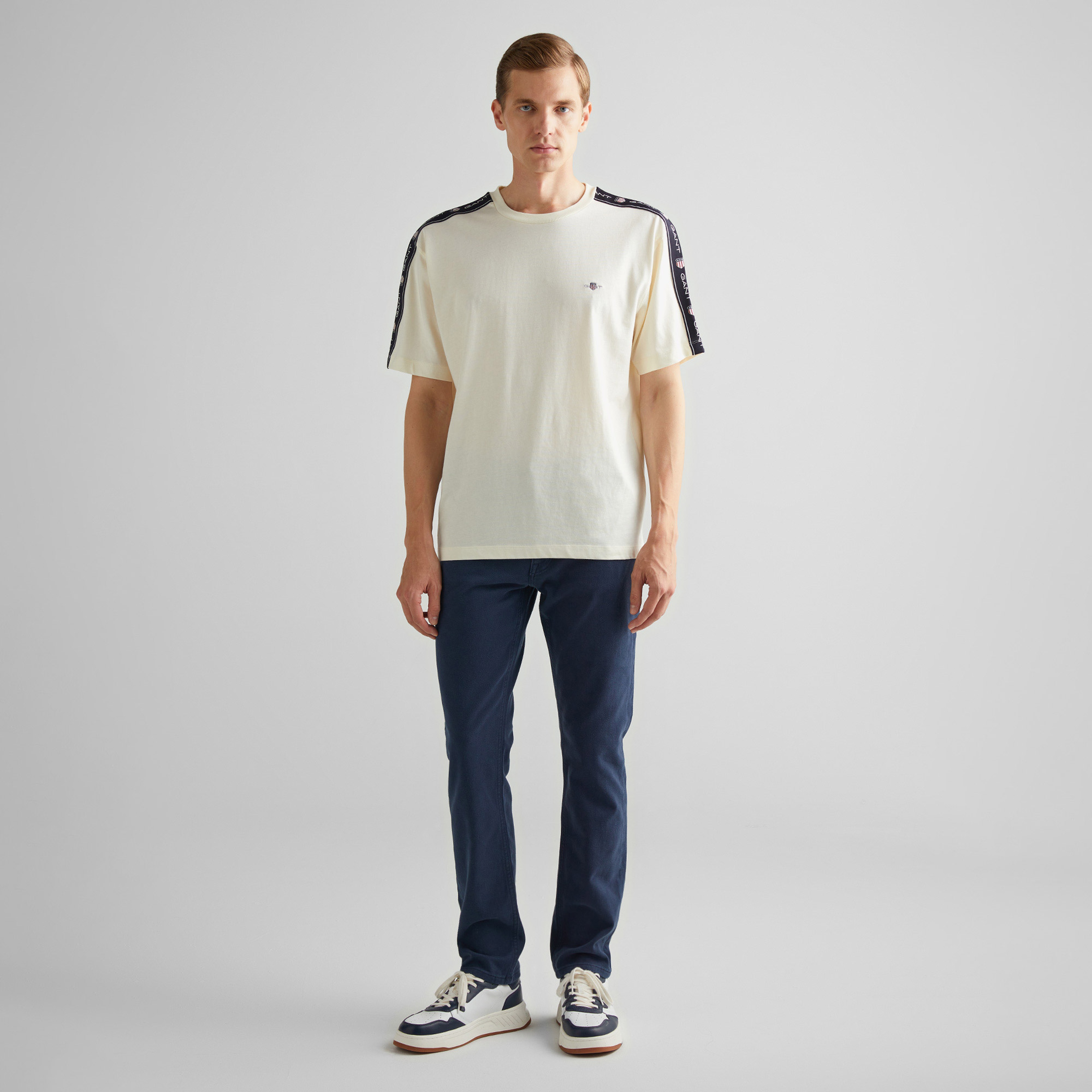 GANT Erkek Krem Relaxed Fit Bisiklet Yaka T-Shirt