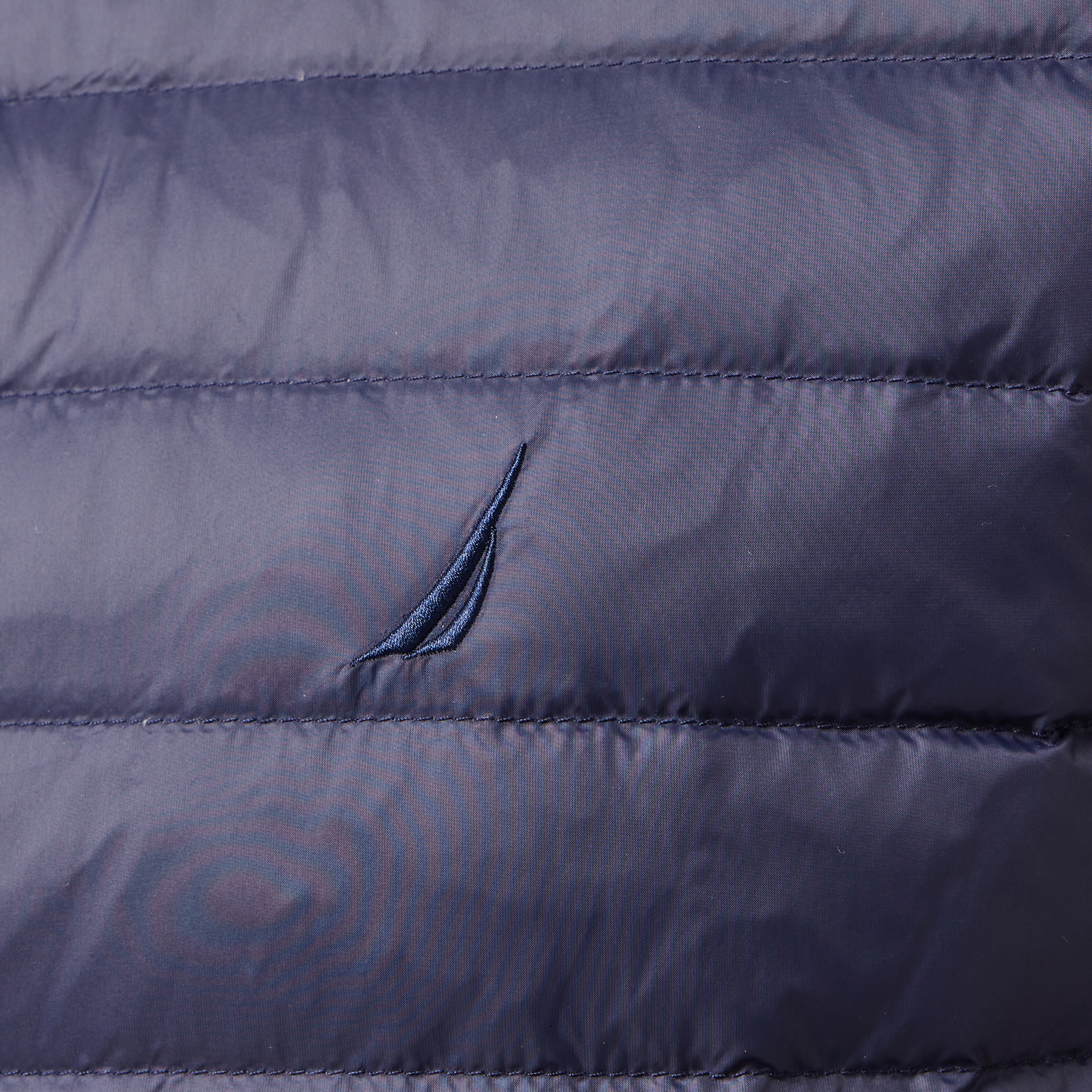 Nautica Erkek Lacivert Su Kaydırma Özellikli Kaz Tüyü Yelek