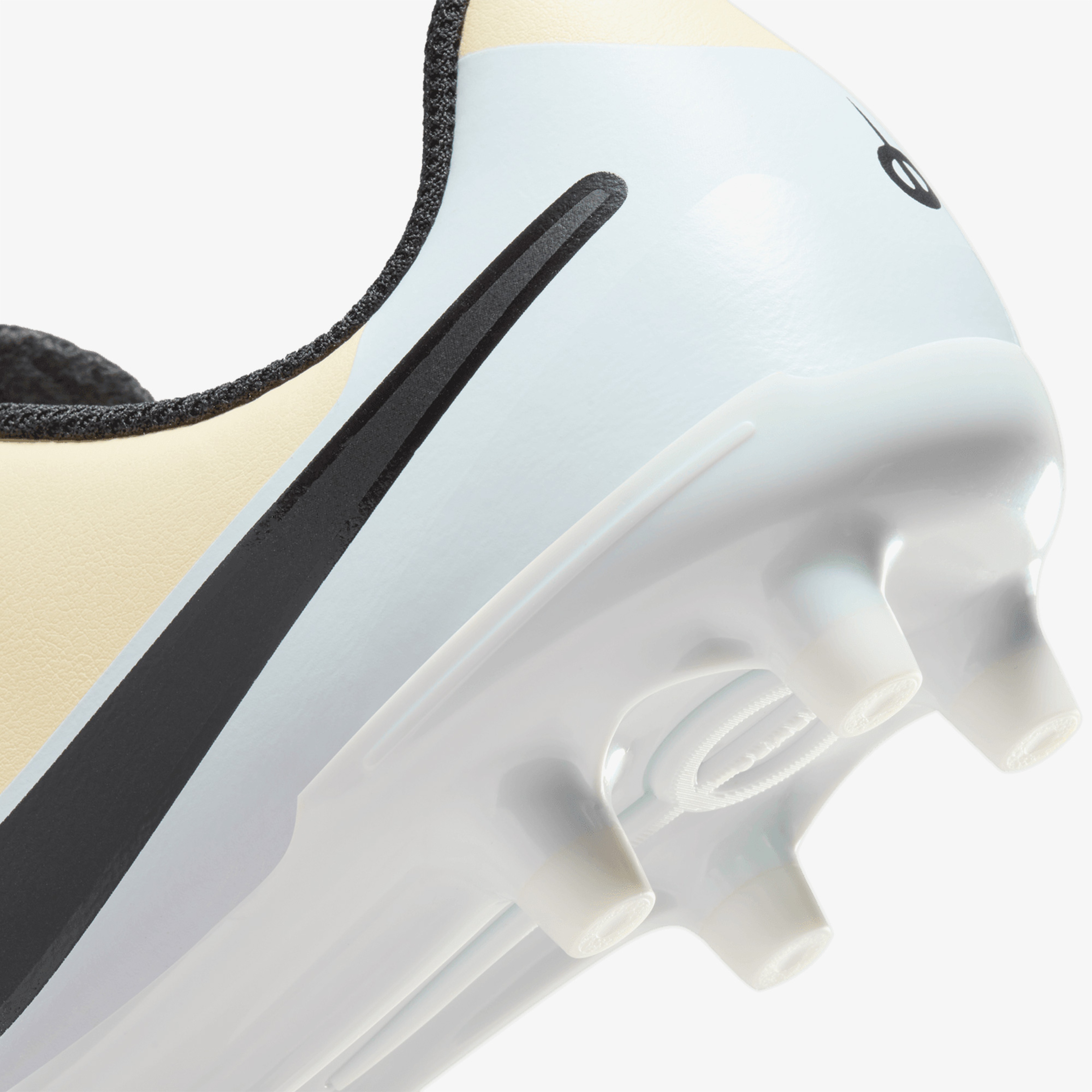 Nike Jr. Tiempo Legend 10 Club Çocuk Bej Çim Saha Kramponu