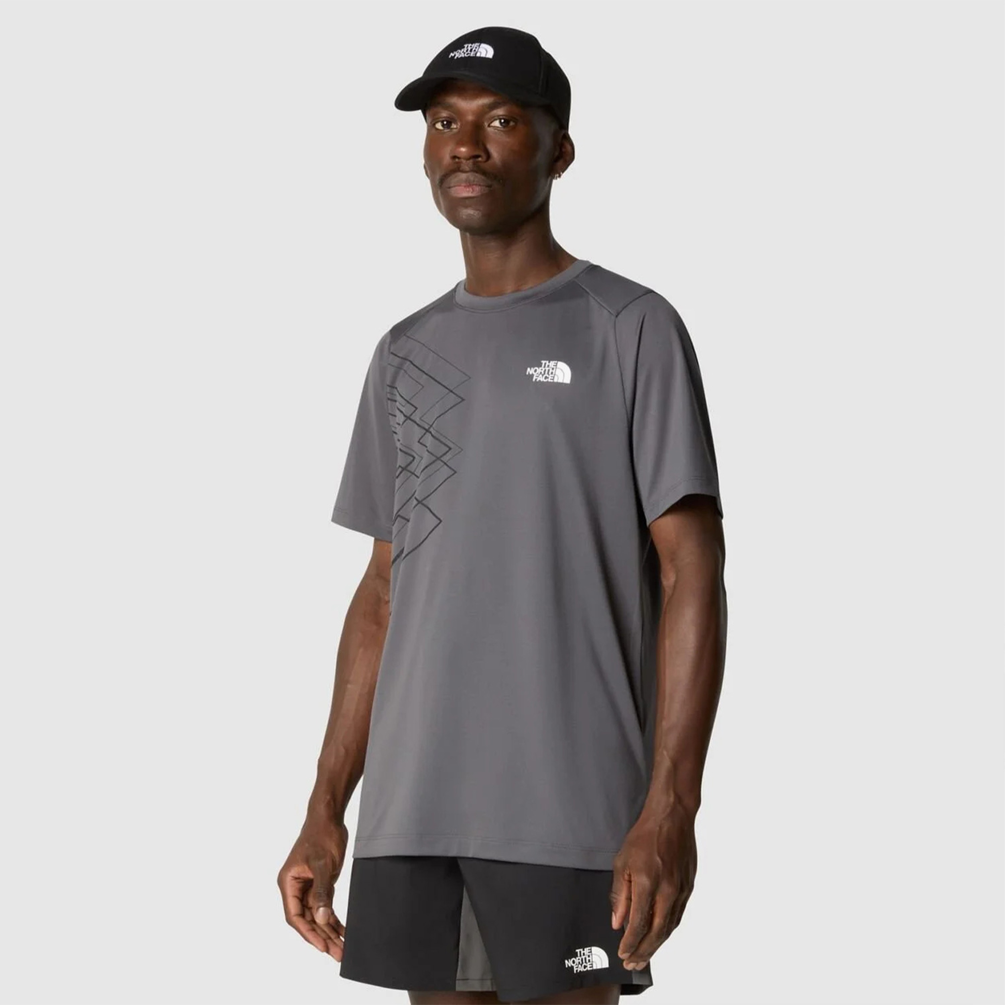 The North Face Erkek Mountain Athletics Gri Günlük T-Shirt