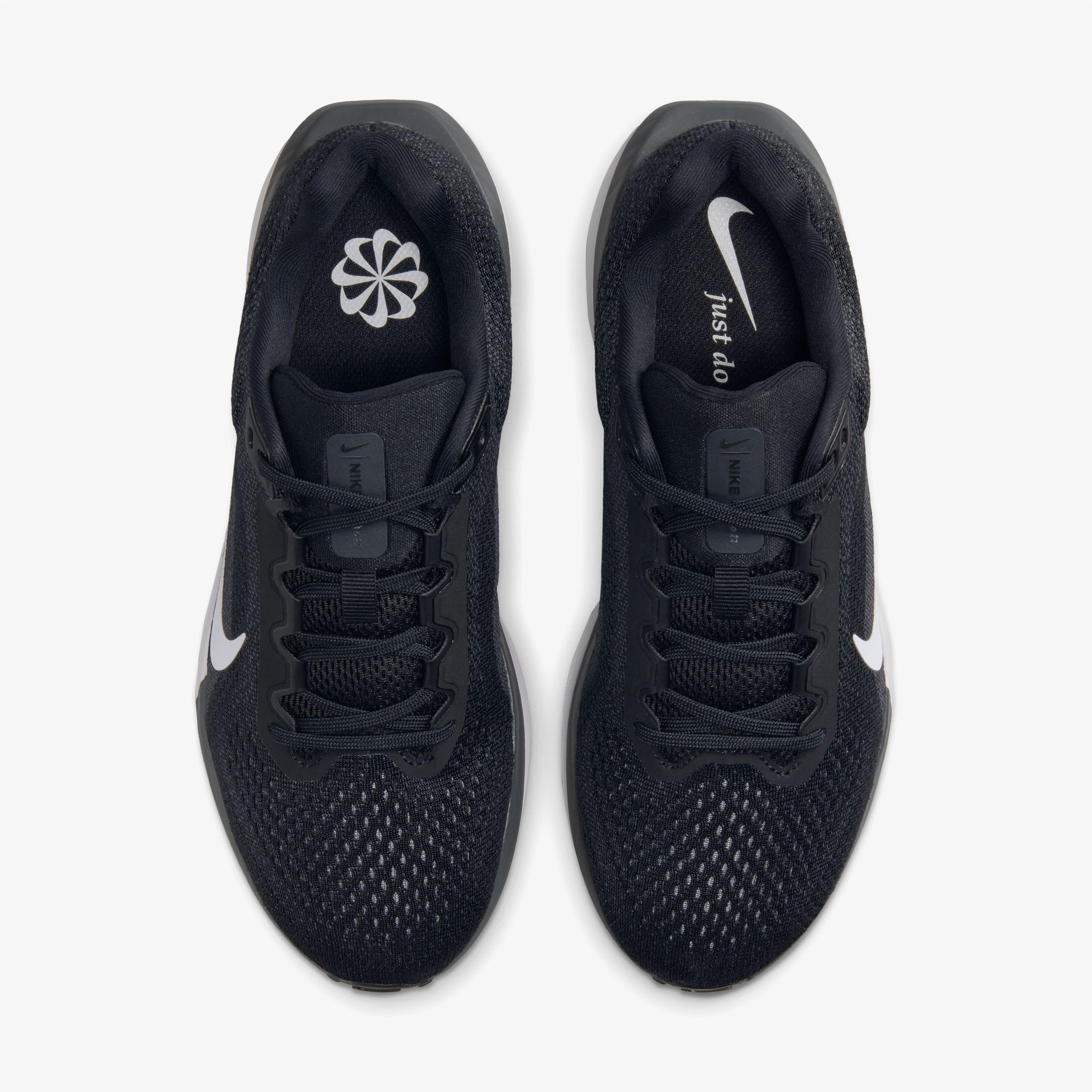 Nike Air Winflo 11 Kadın Siyah Koşu Ayakkabısı