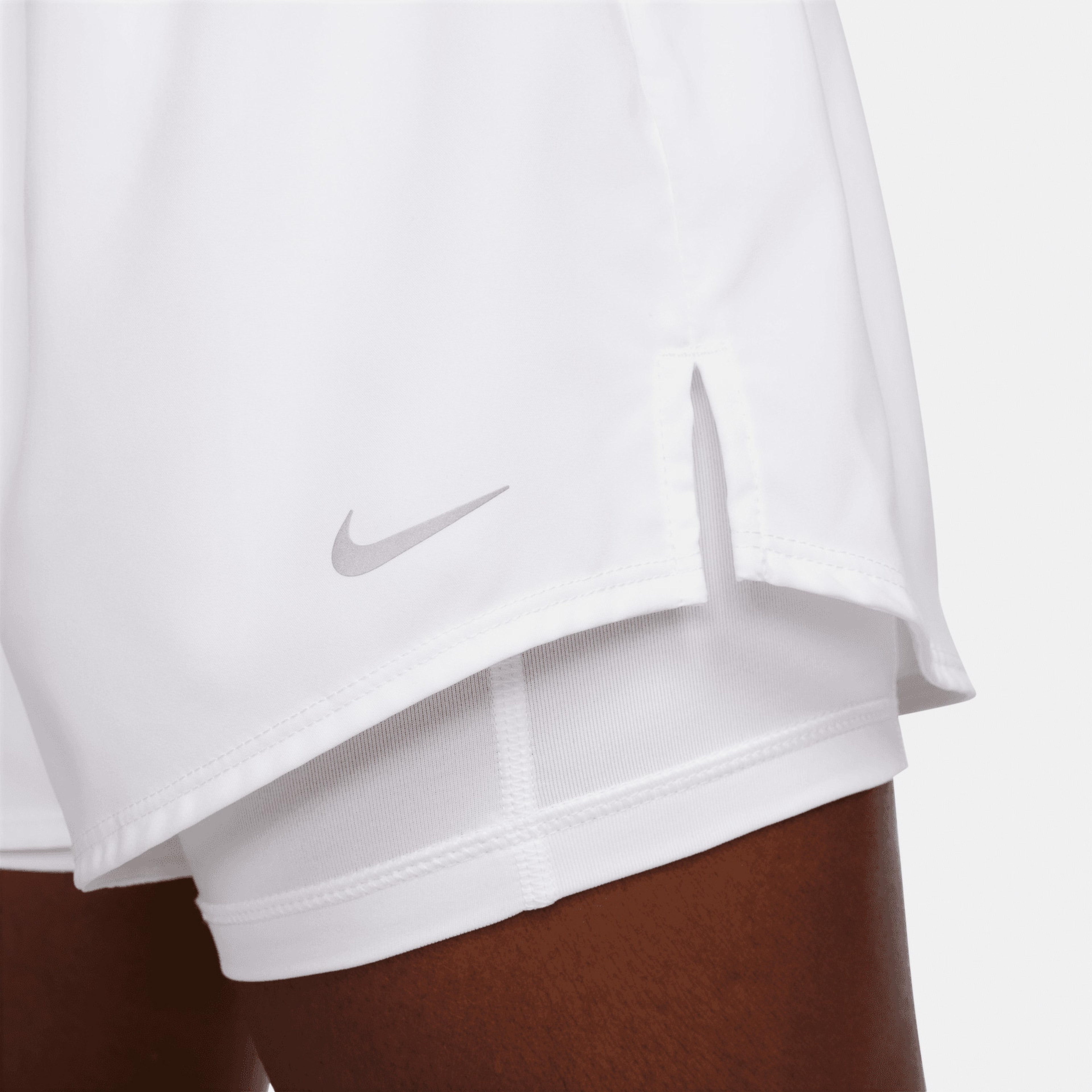 Nike One Dri-Fit Yüksek Belli Kadın Beyaz Antrenman Şortu