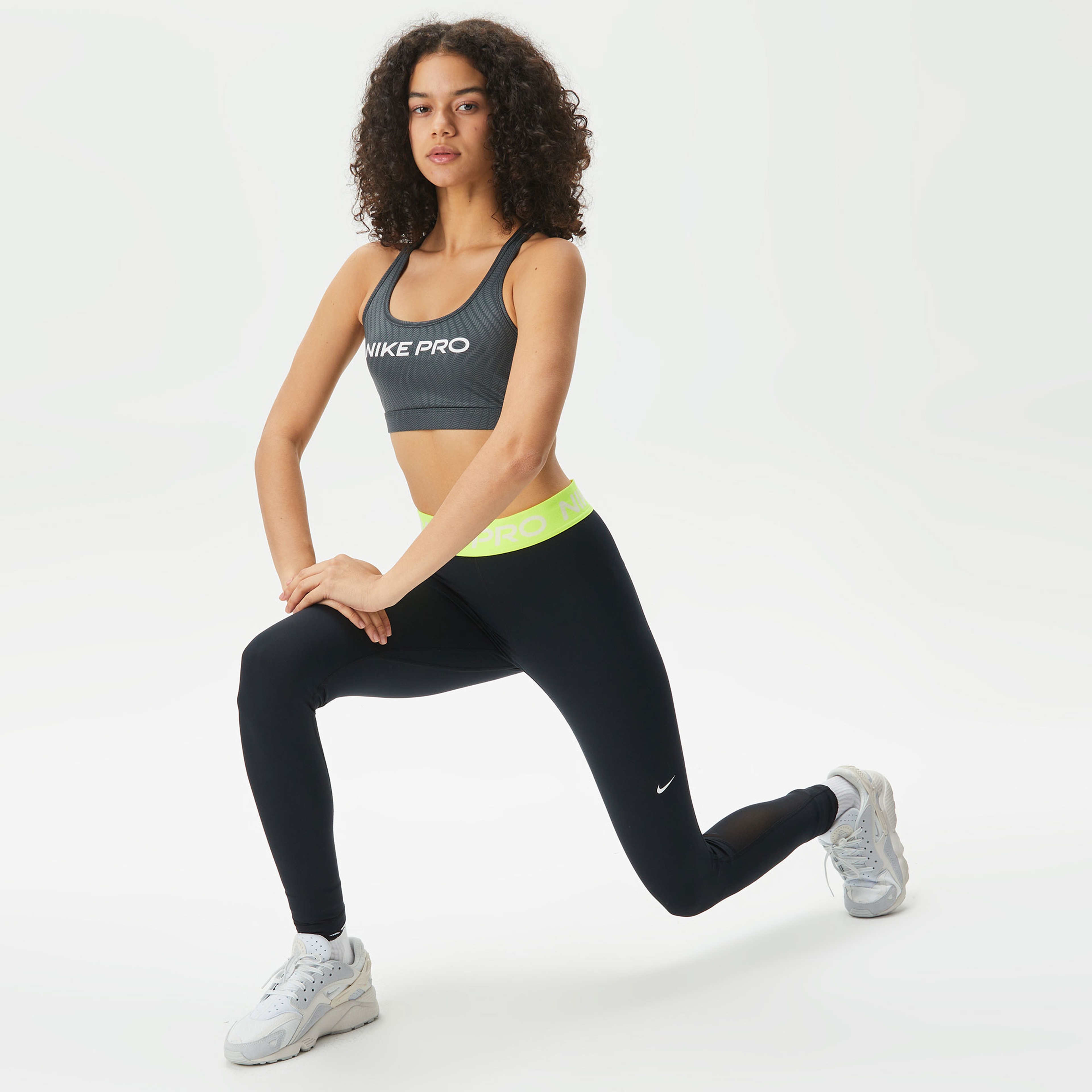 Nike Kadın Gri Bra