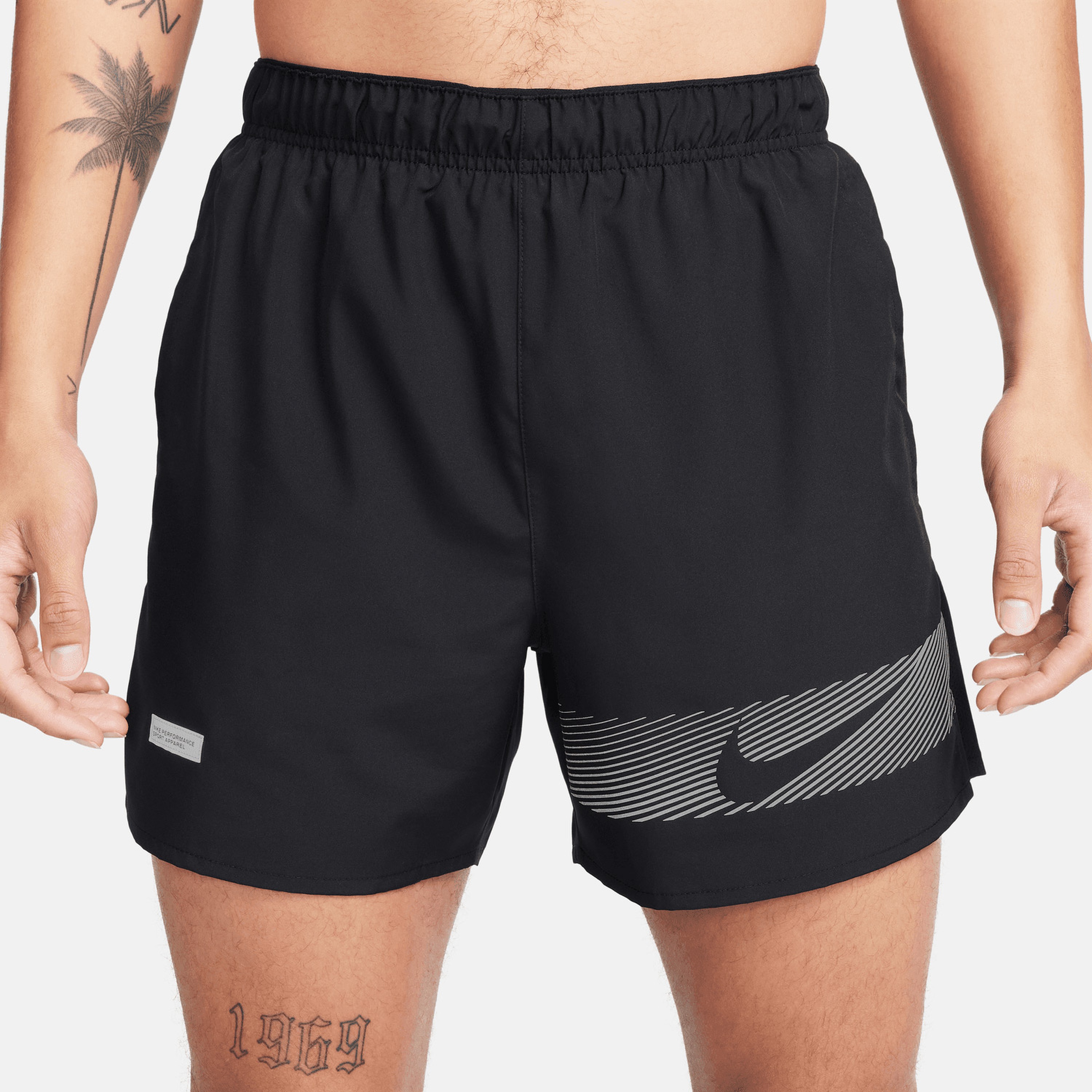Nike Erkek Siyah Şort
