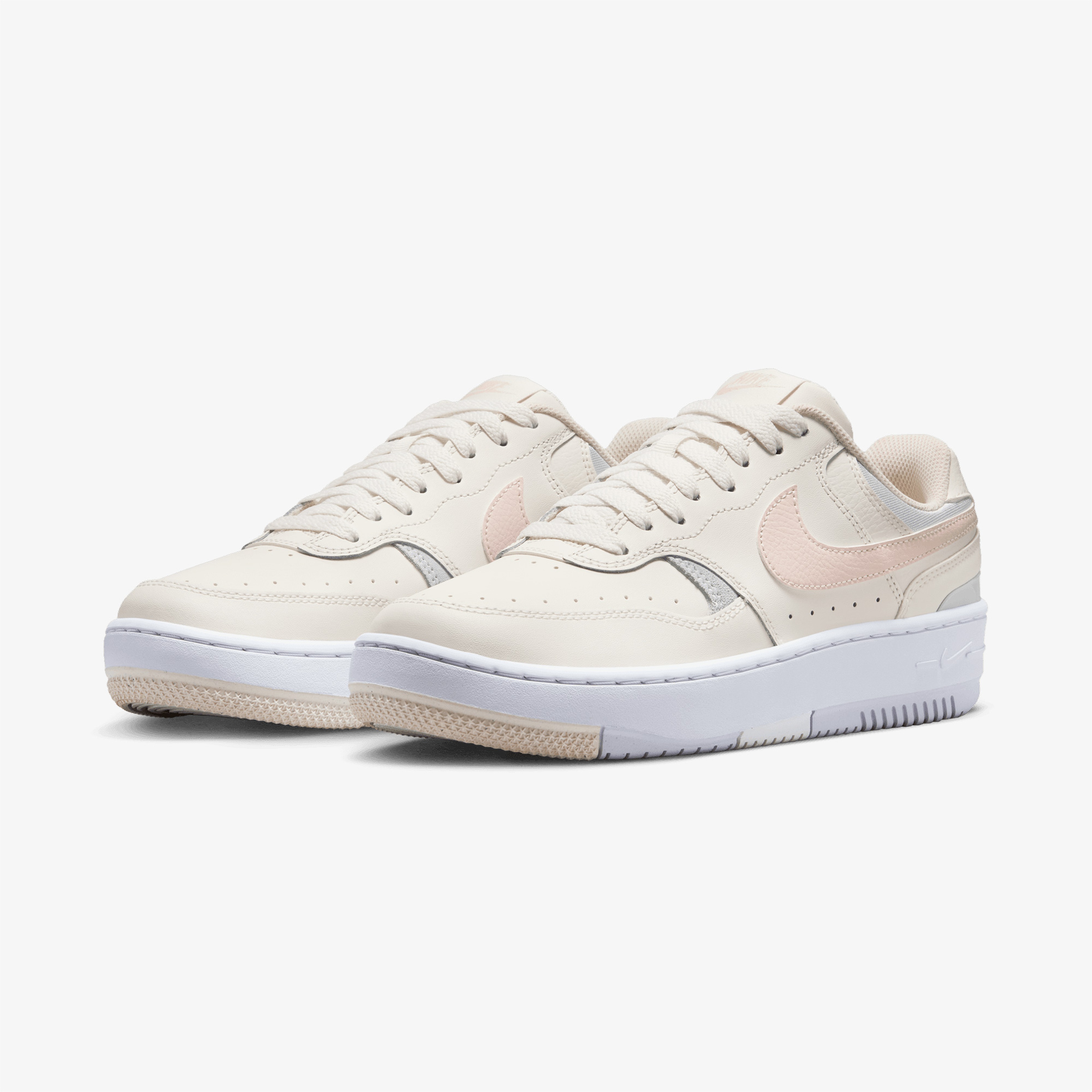 Nike Gamma Force Kadın Beyaz Sneaker