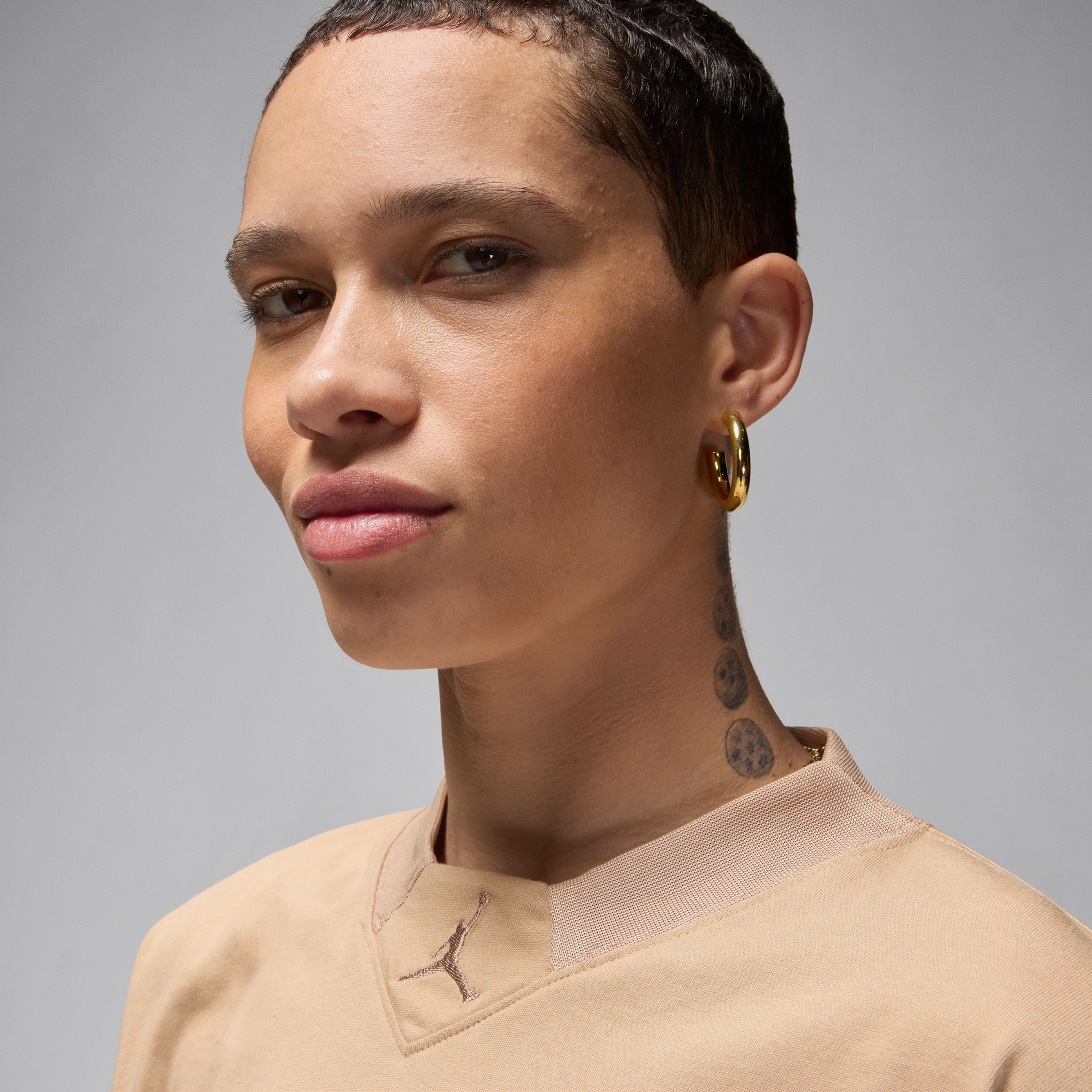 Jordan Classic Kadın Kahverengi Crop T-Shirt