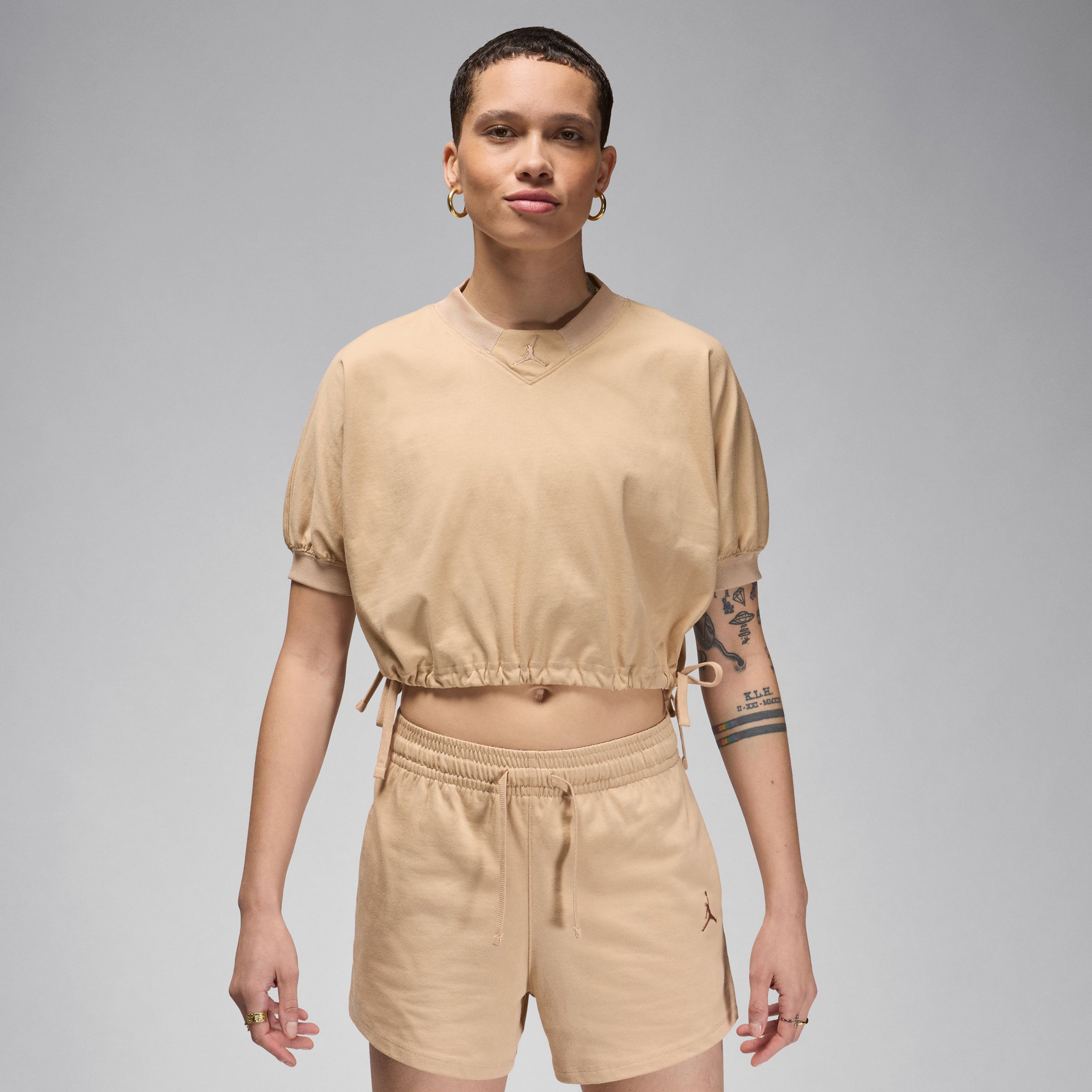 Jordan Classic Kadın Kahverengi Crop T-Shirt