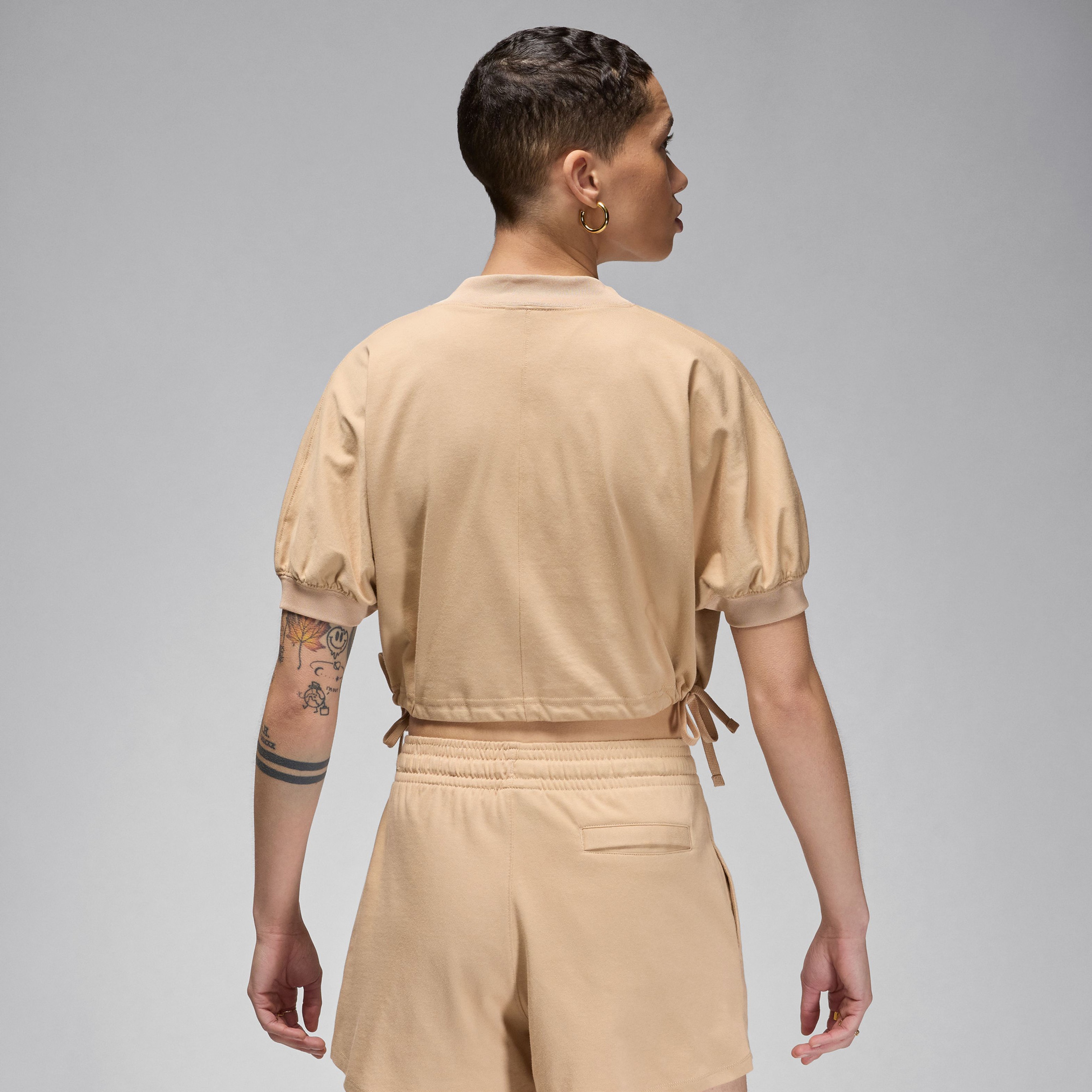 Jordan Classic Kadın Kahverengi Crop T-Shirt