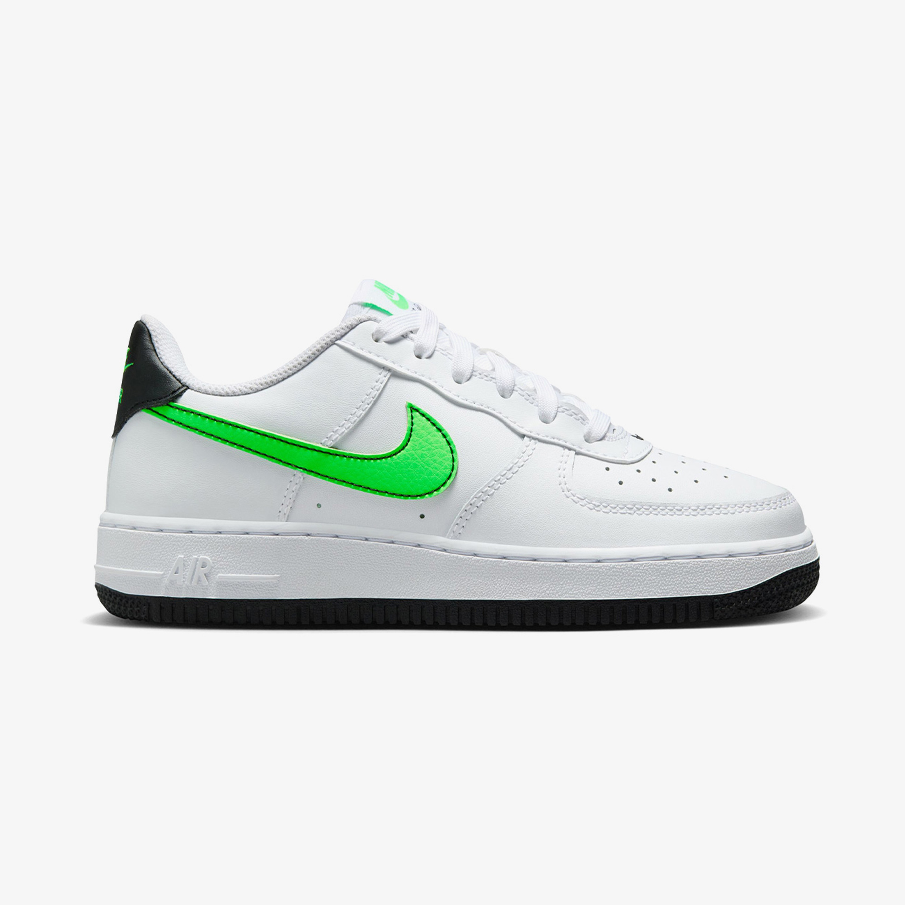Nike Air Force 1 Kadın Beyaz Sneaker