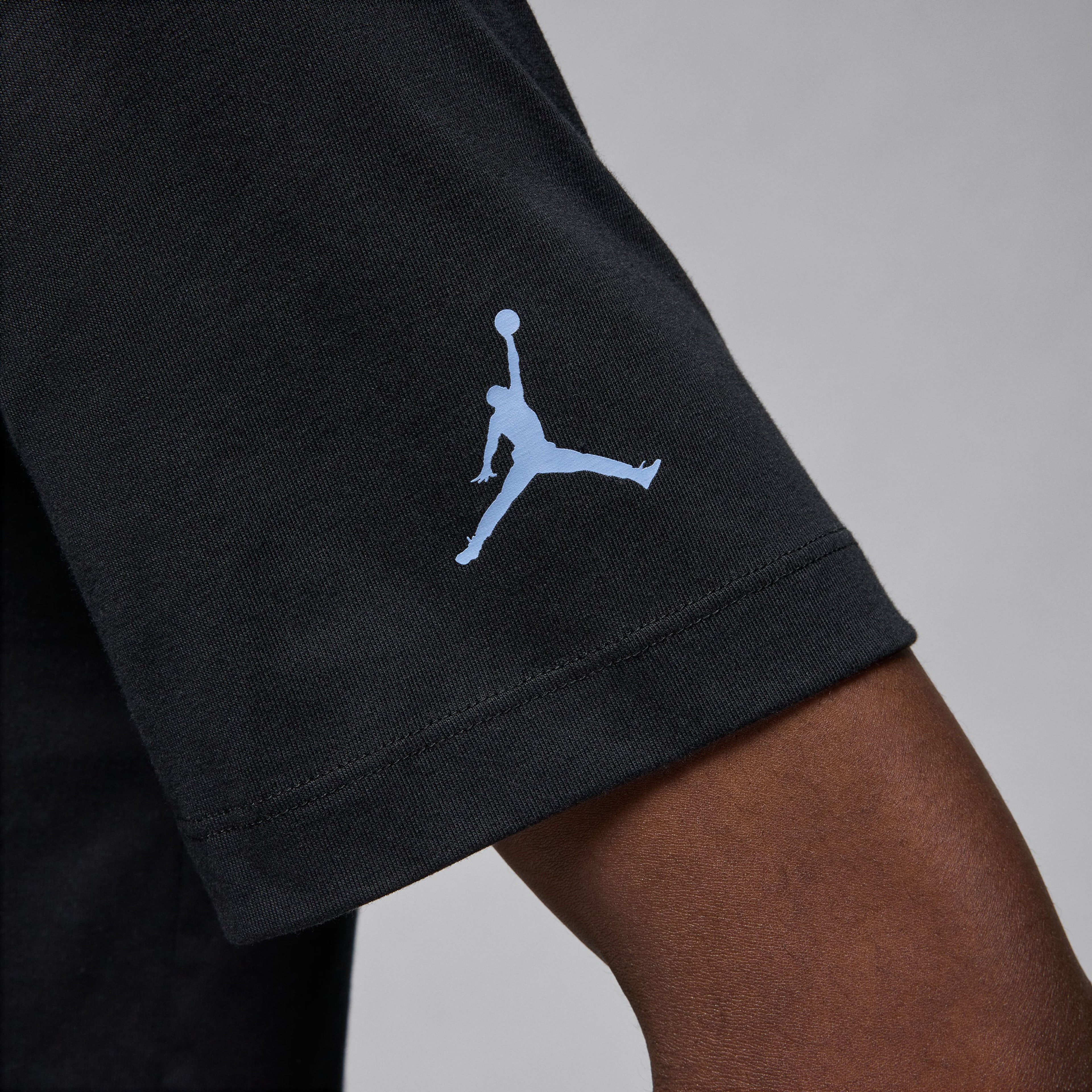 Jordan Flight Essentials Erkek Siyah T-Shirt