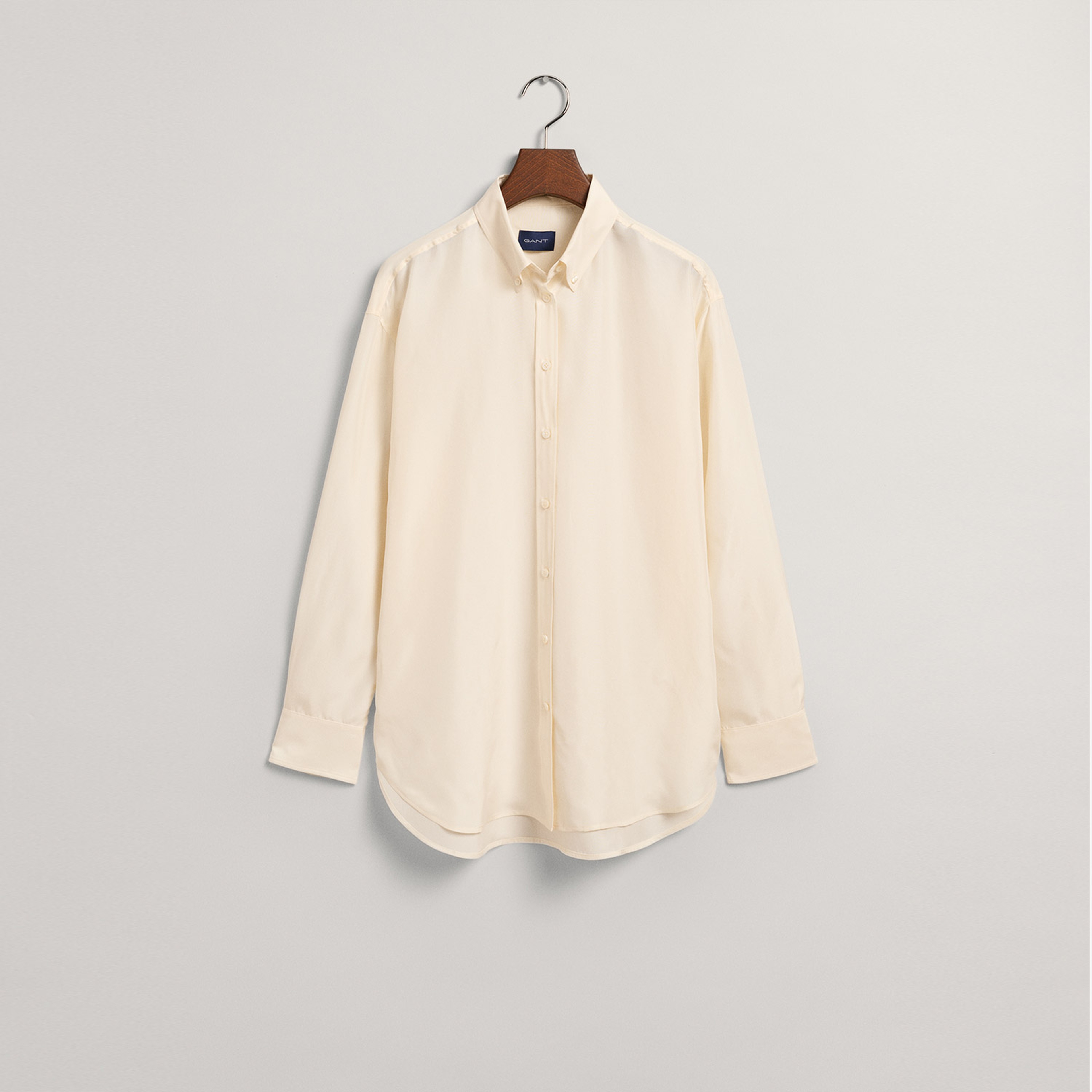GANT Kadın Bej Relaxed Fit Düğmeli Yaka Gömlek