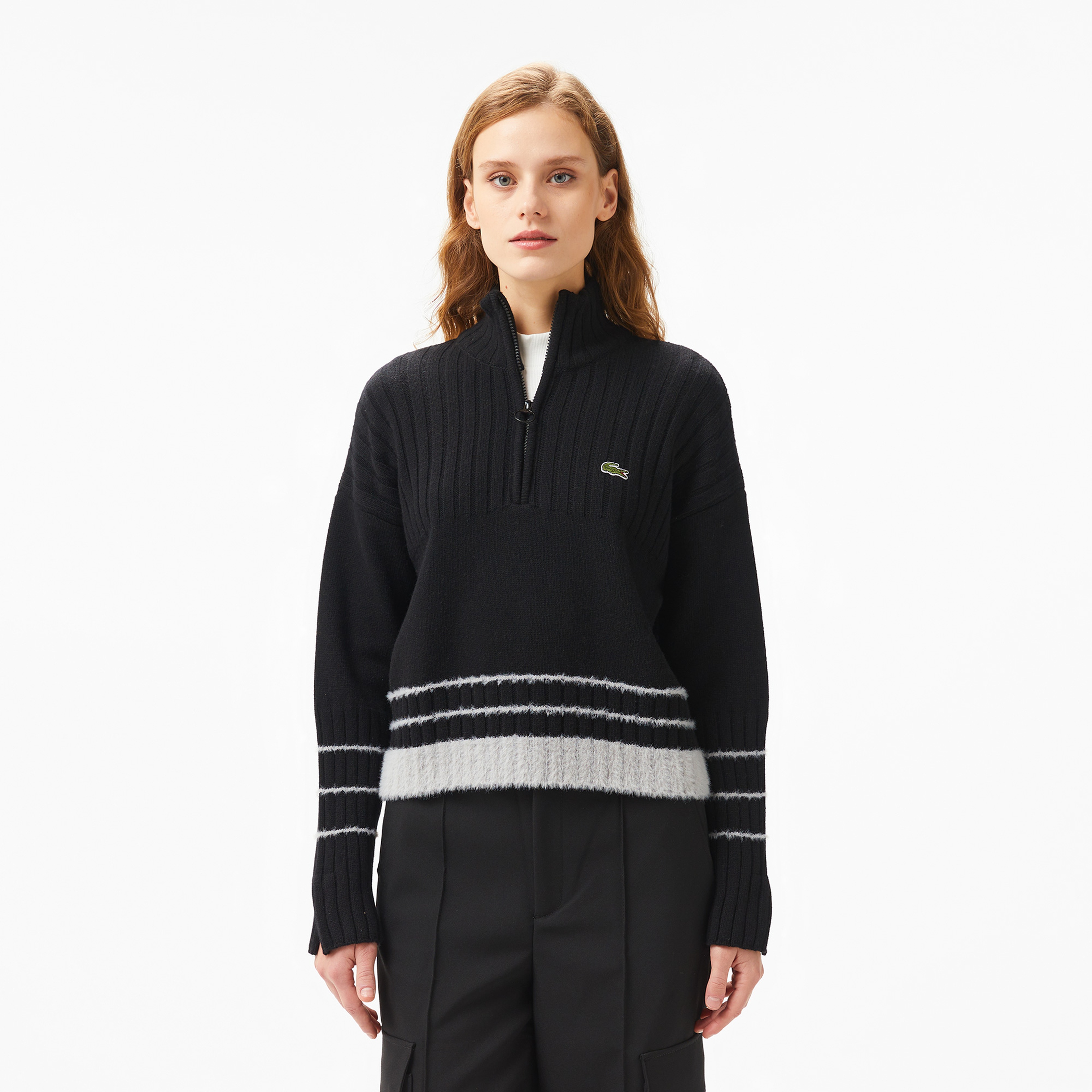 Kadın Regular Fit Yarım Fermuarlı Renk Bloklu Siyah Kazak