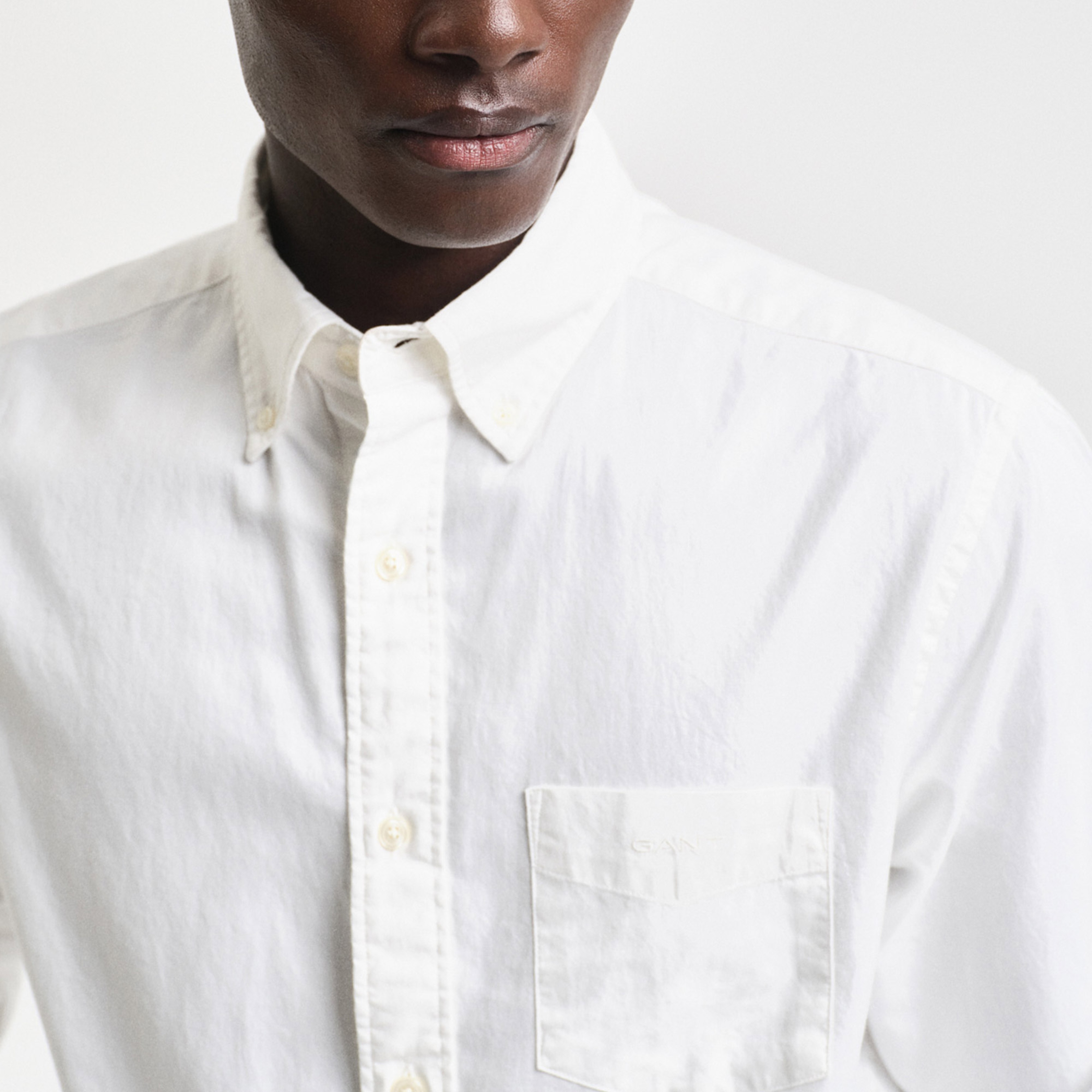 GANT Erkek Beyaz Regular Fit Düğmeli Yaka Gömlek
