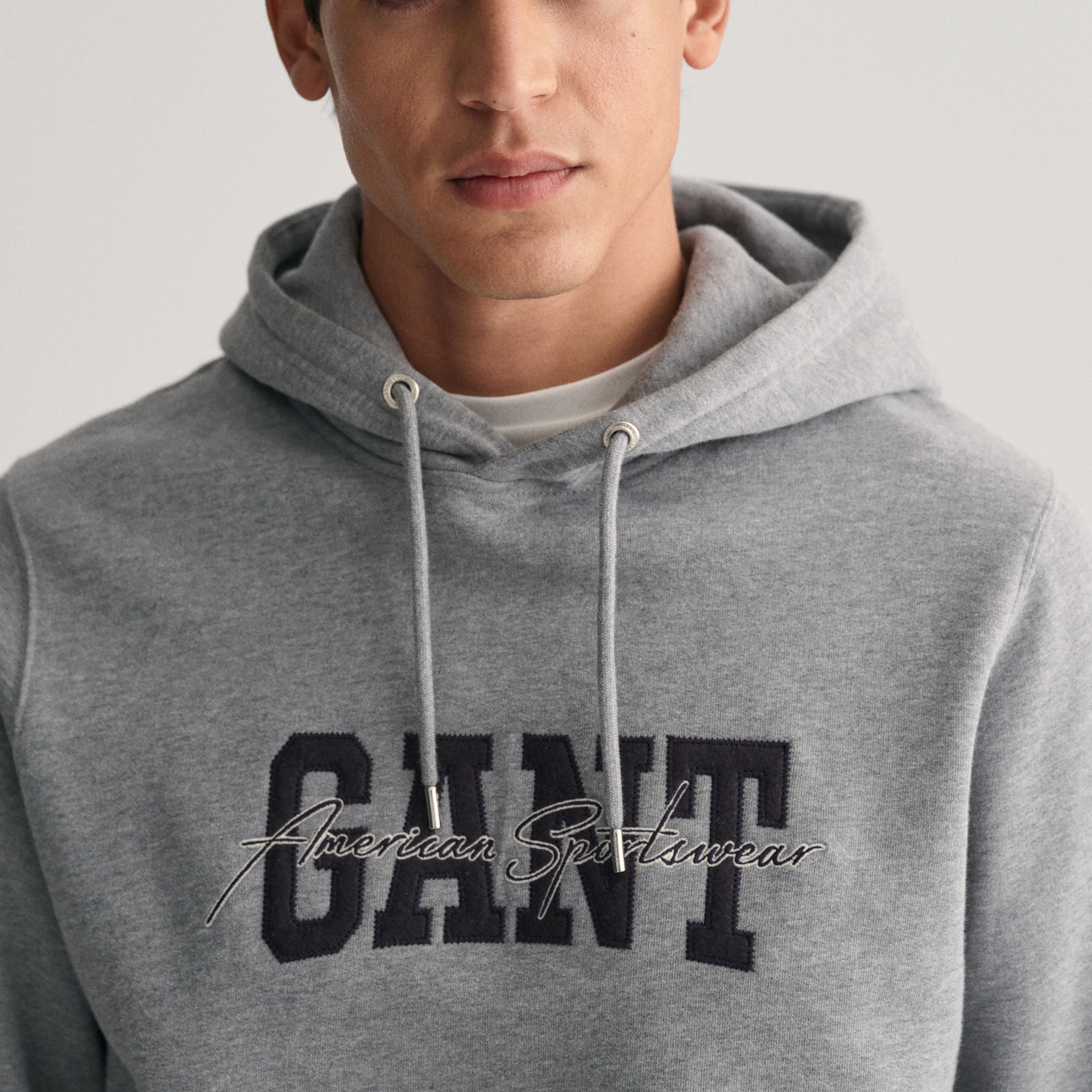 GANT Erkek Gri Regular Fit Kapüşonlu Logolu Sweatshirt