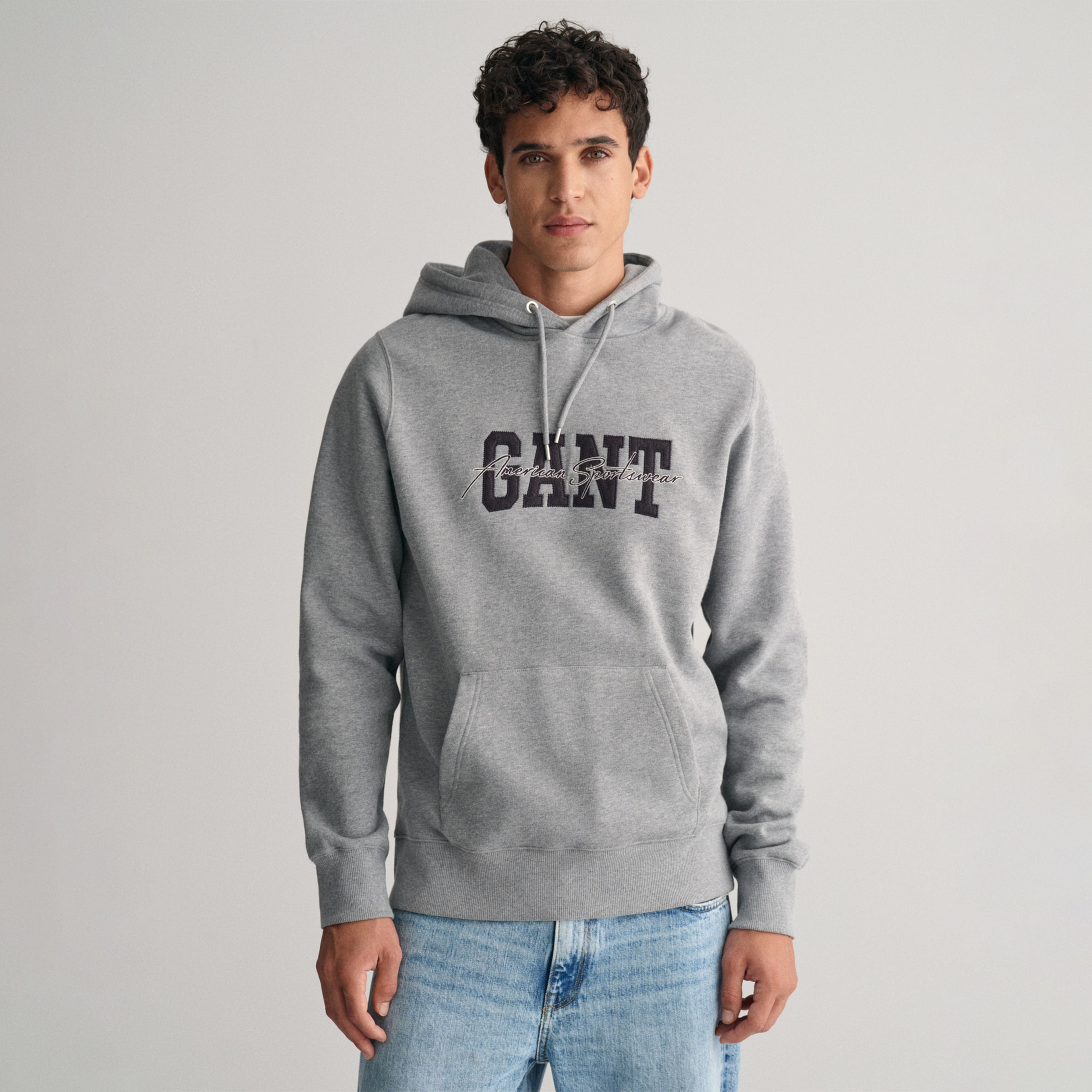 GANT Erkek Gri Regular Fit Kapüşonlu Logolu Sweatshirt