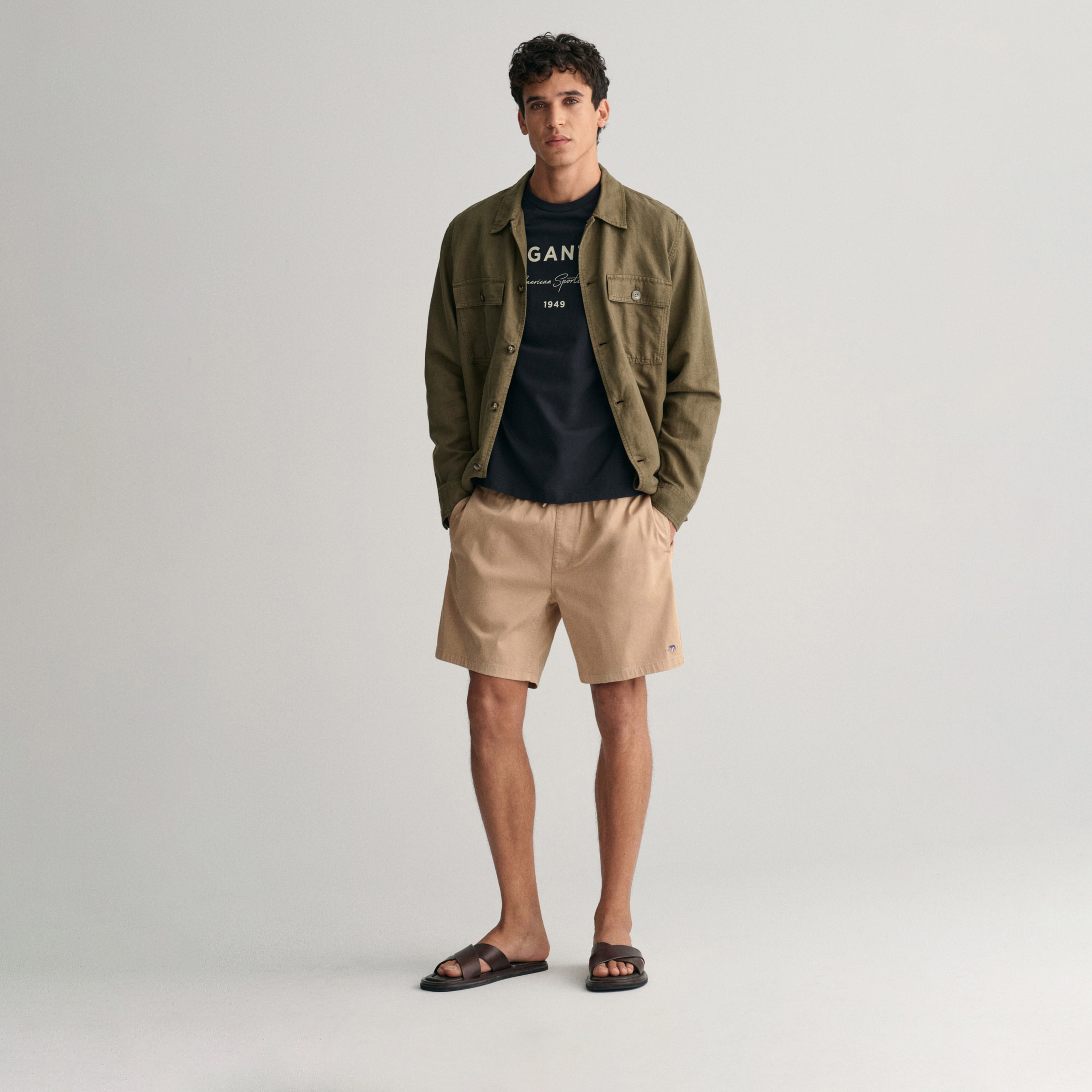 GANT Erkek Siyah Regular Fit Bisiklet Yaka Logolu T-shirt