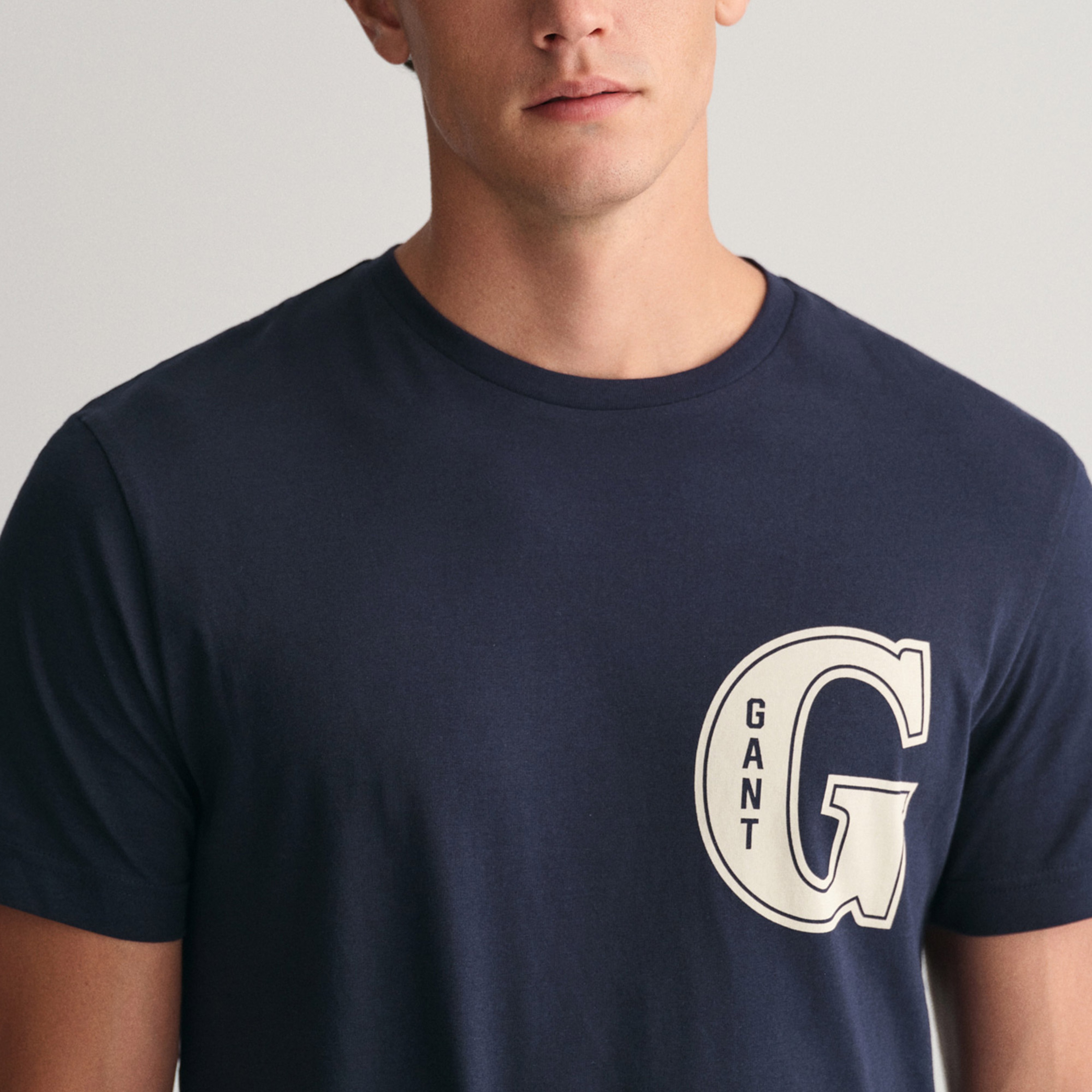 GANT Erkek Lacivert Regular Fit T-Shirt