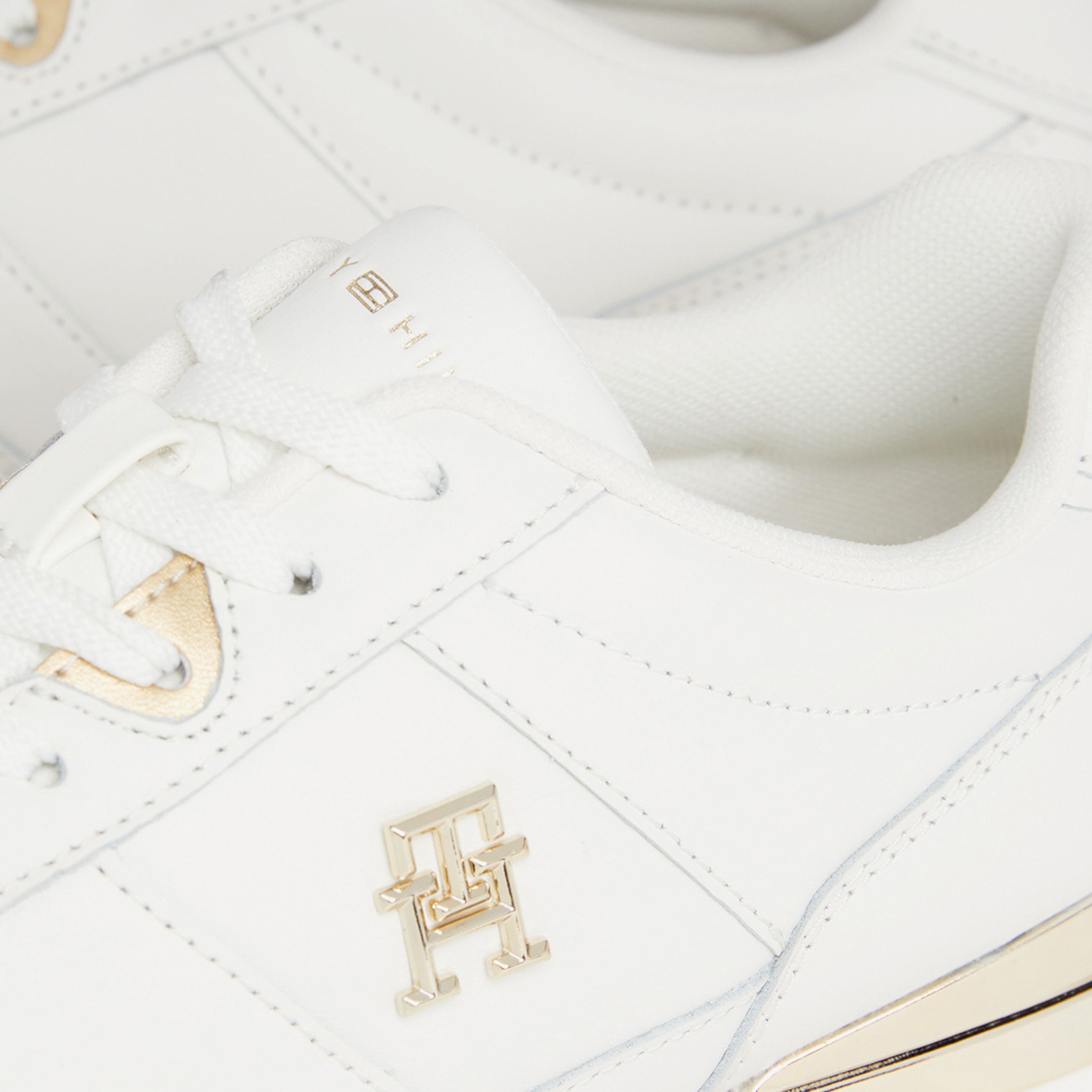 Tommy Hilfiger Kadın Beyaz Ayakkabı