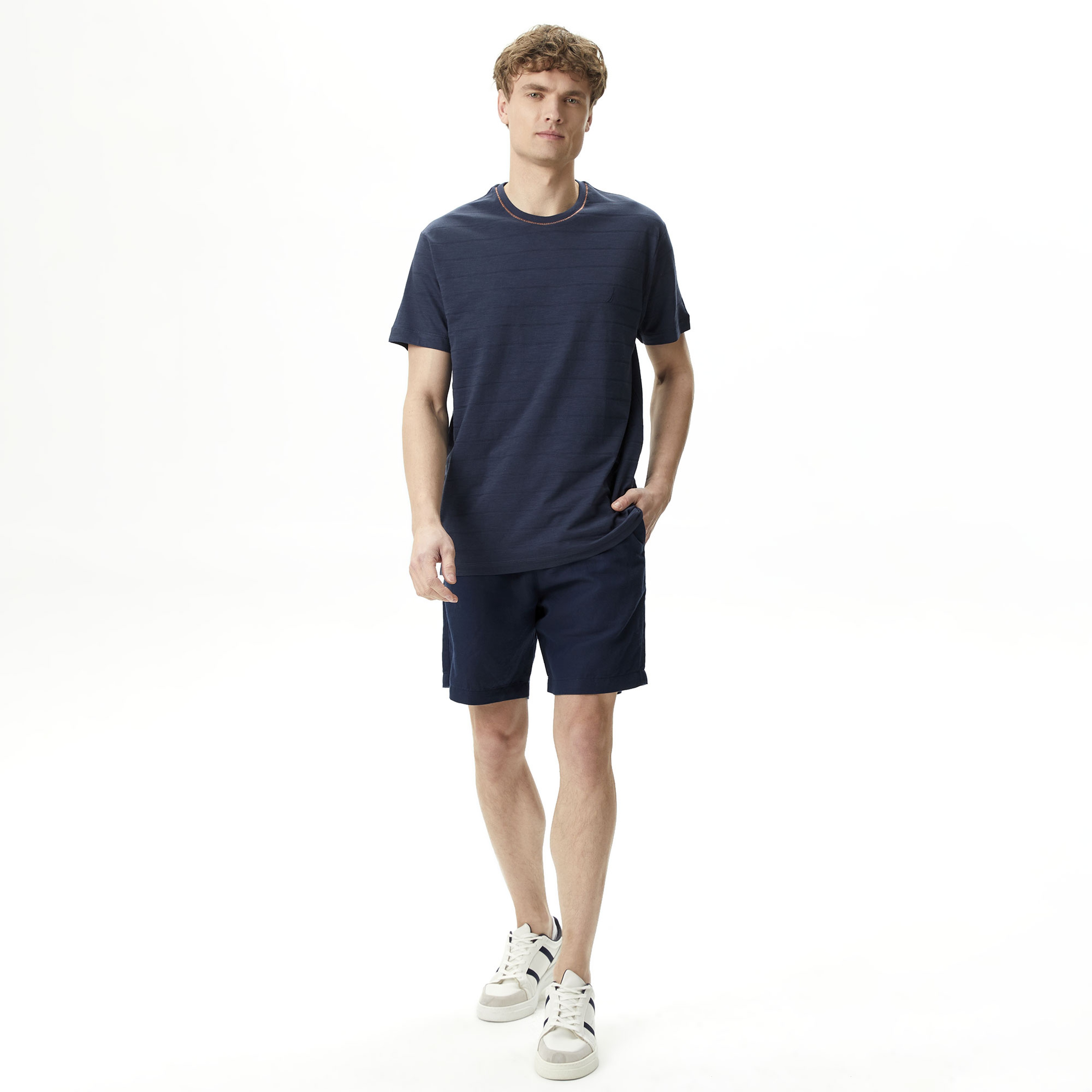 Nautica Erkek Lacivert Standart Fit T-Shirt
