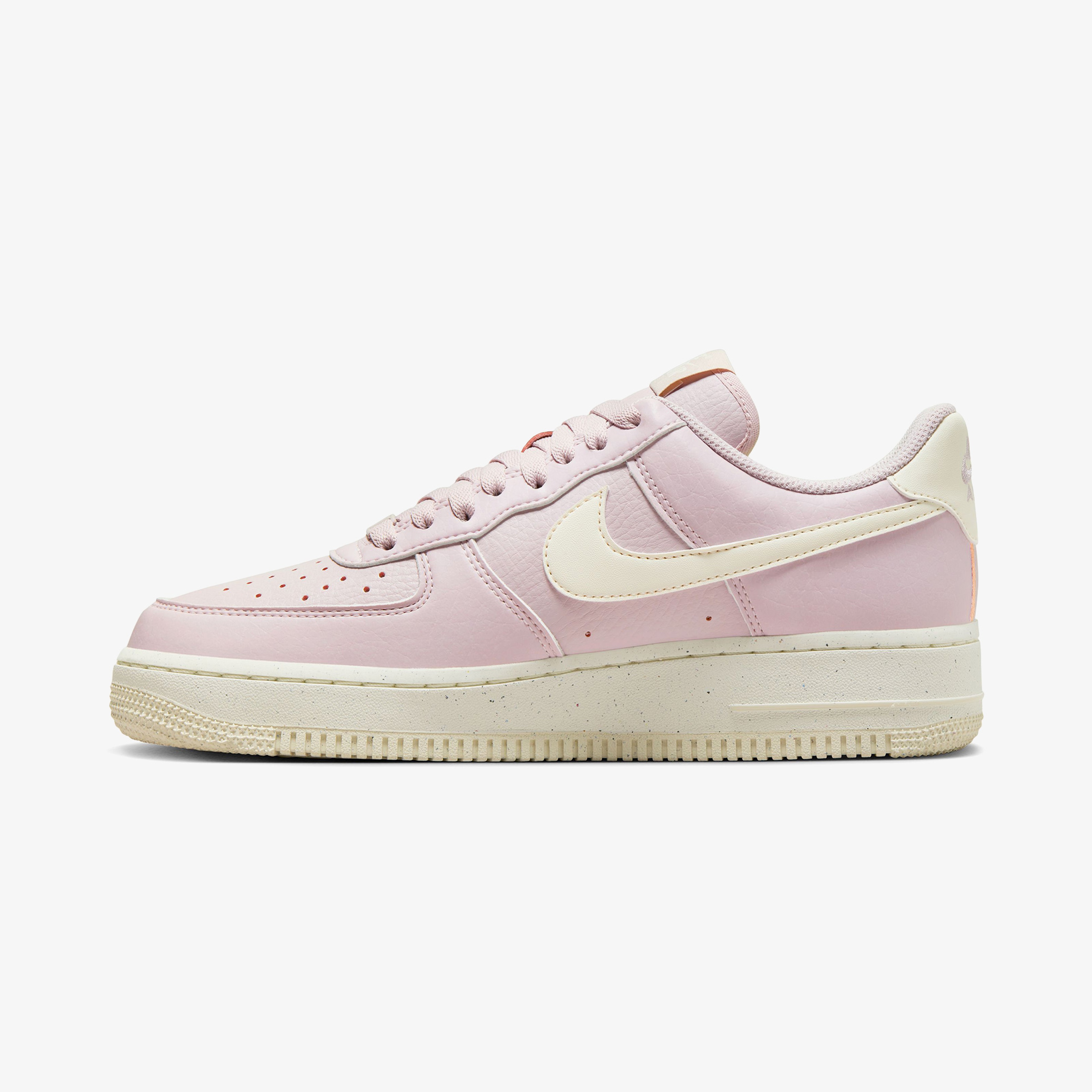 Nike Air Force 1 07 SE Sportswear Kadın Pembe Spor Ayakkabı
