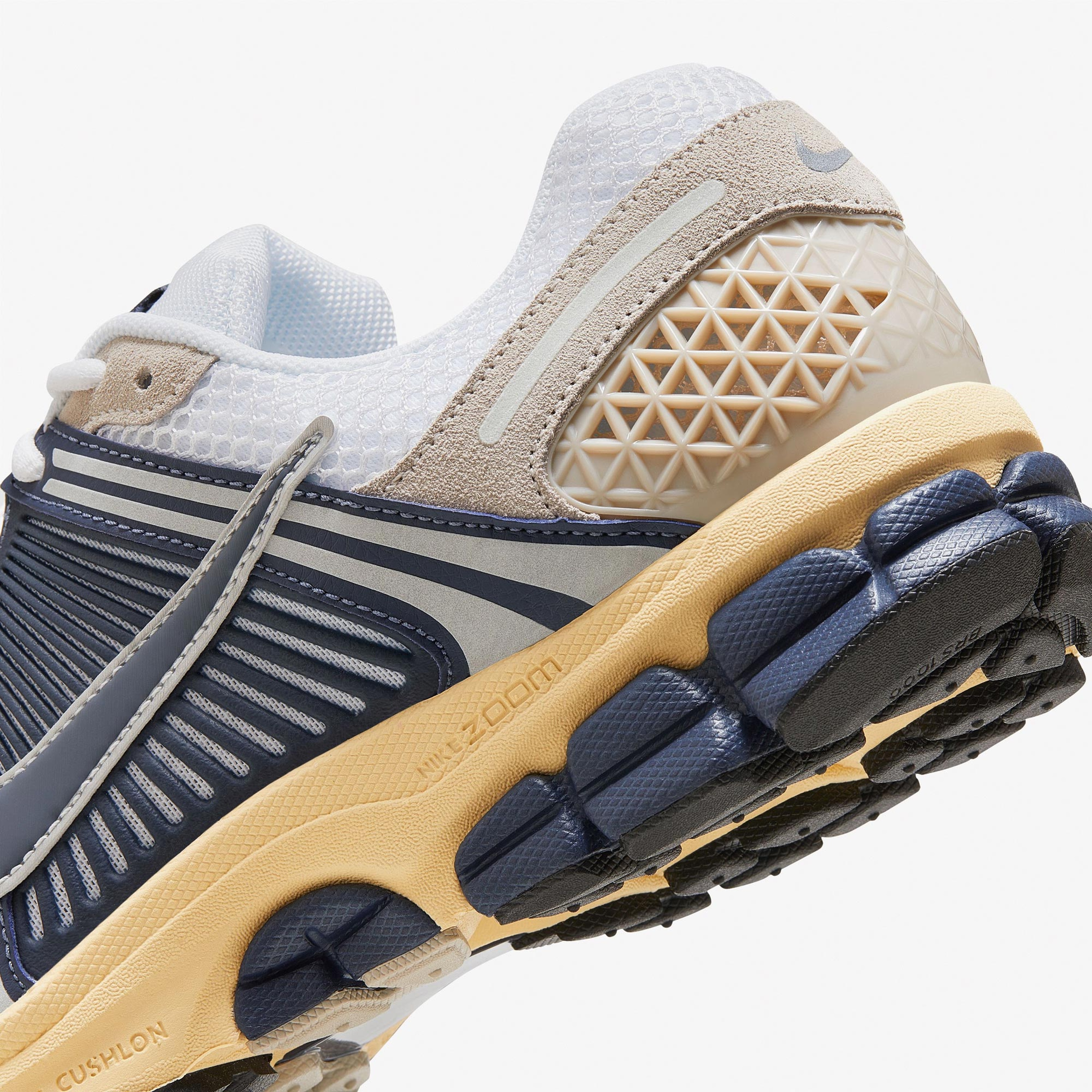 Nike Zoom Vomero 5 Unisex Beyaz Spor Ayakkabı