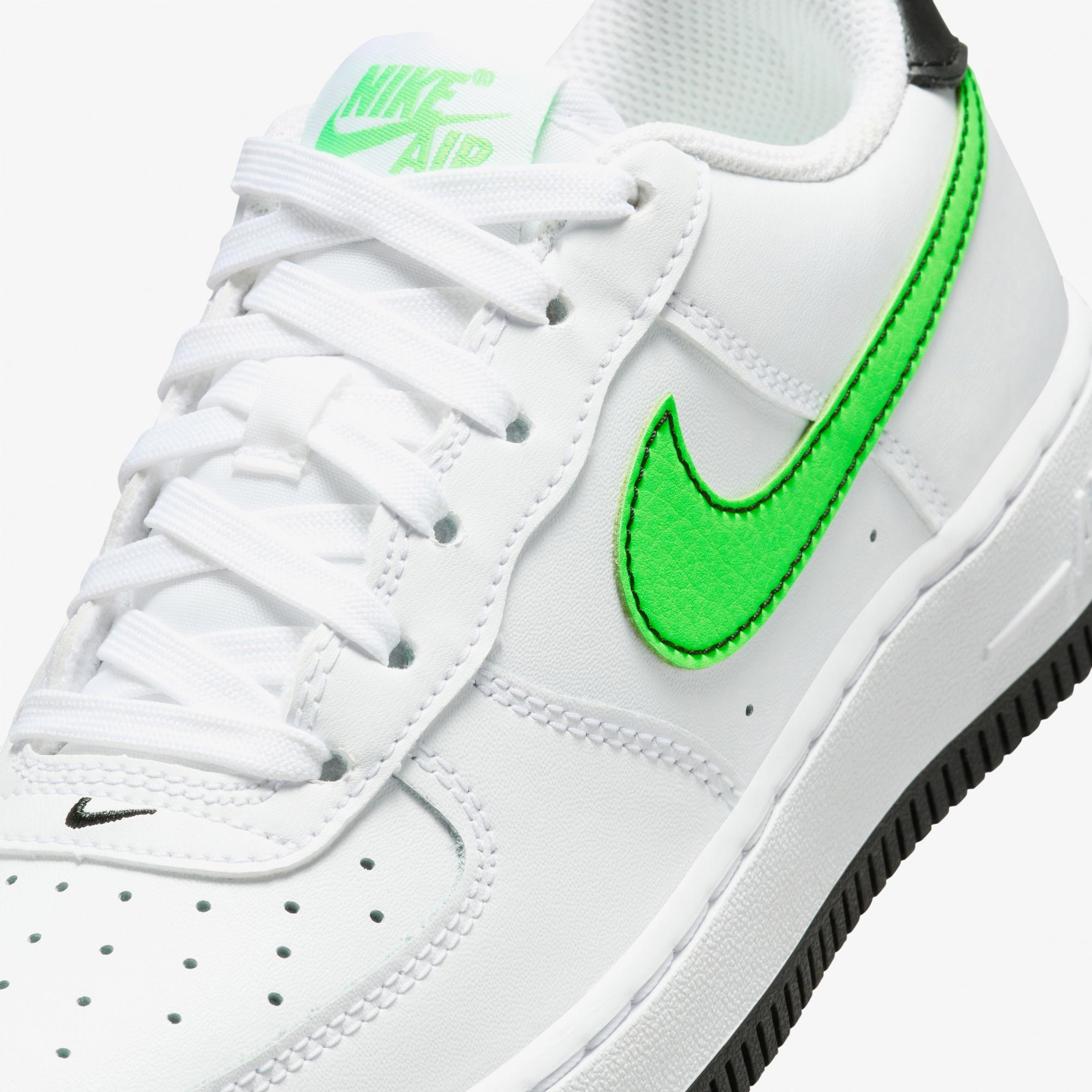 Nike Air Force 1 Kadın Beyaz Sneaker