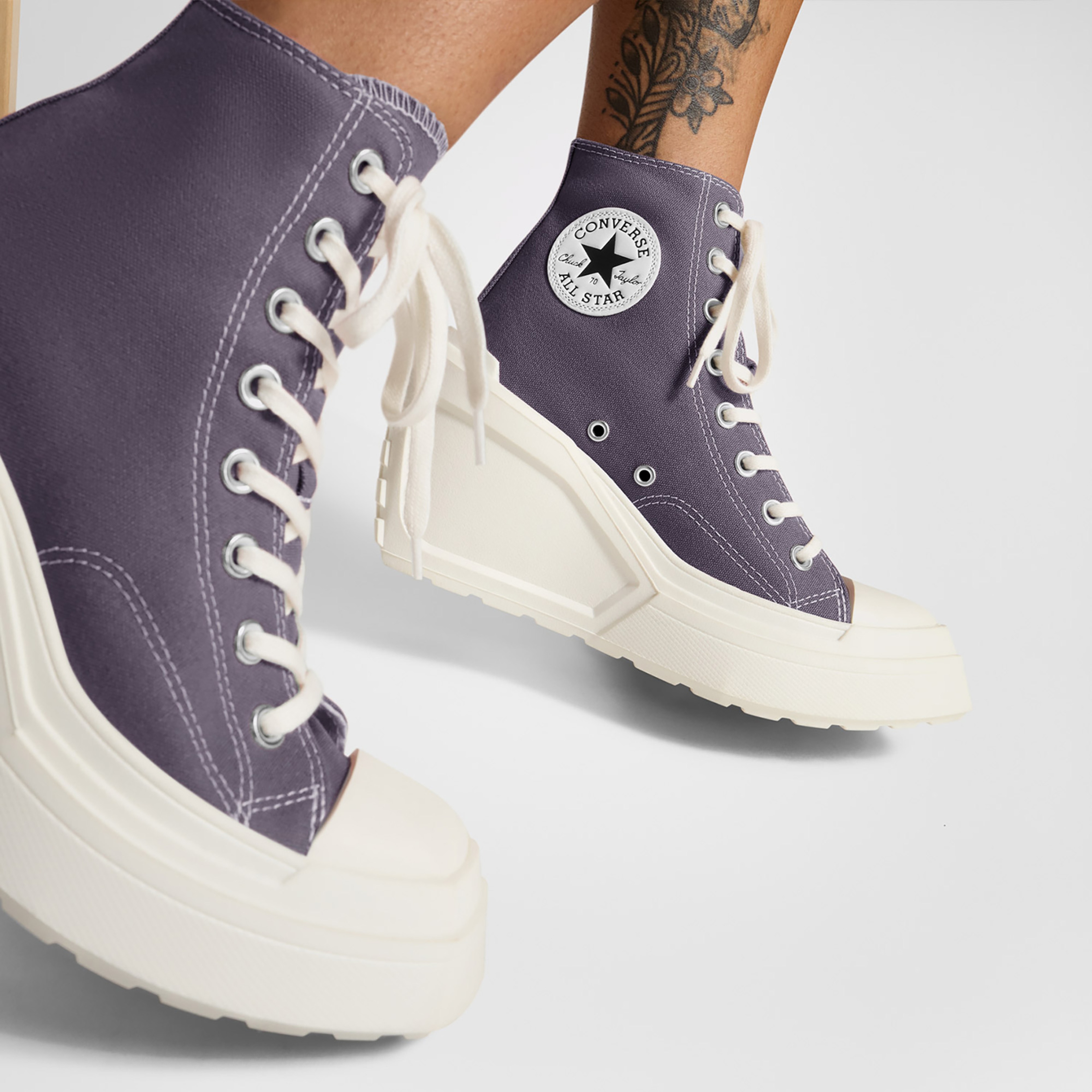 Converse Chuck 70 De Luxe Wedge Unisex Mor Platform Sneaker