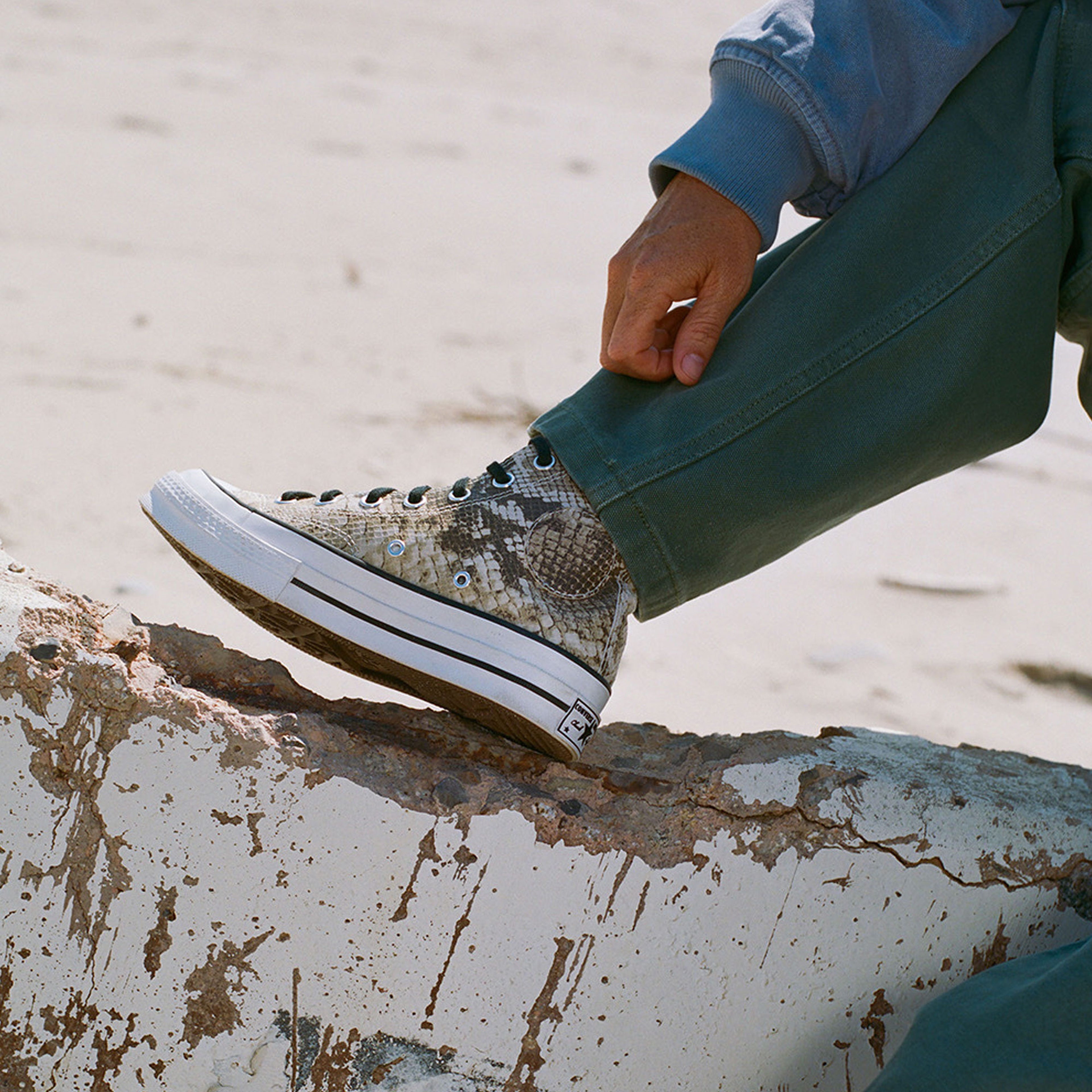 Converse Chuck 70 Unisex Gri Deri Sneaker