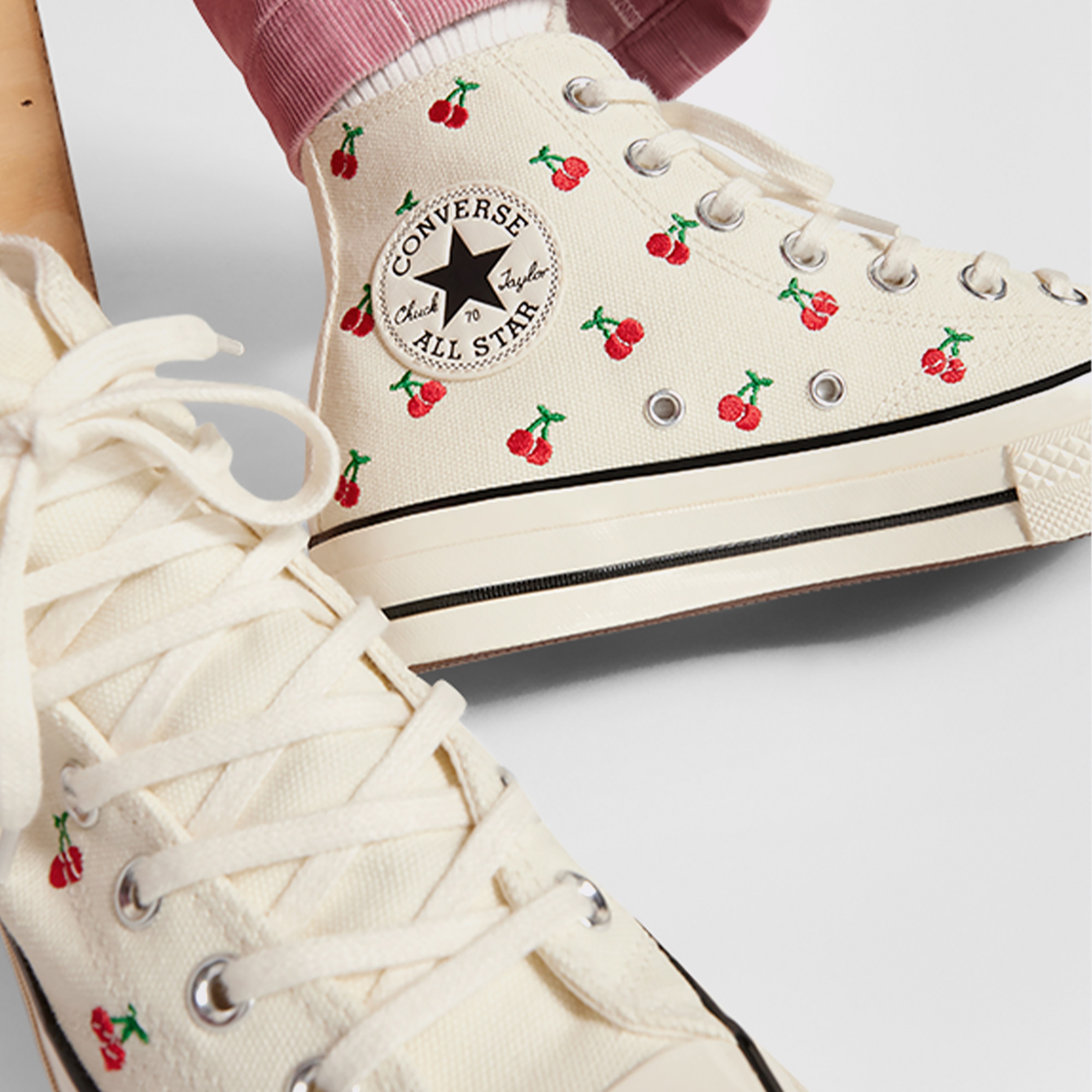 Converse Chuck 70 Cherries Unisex Krem Sneaker
