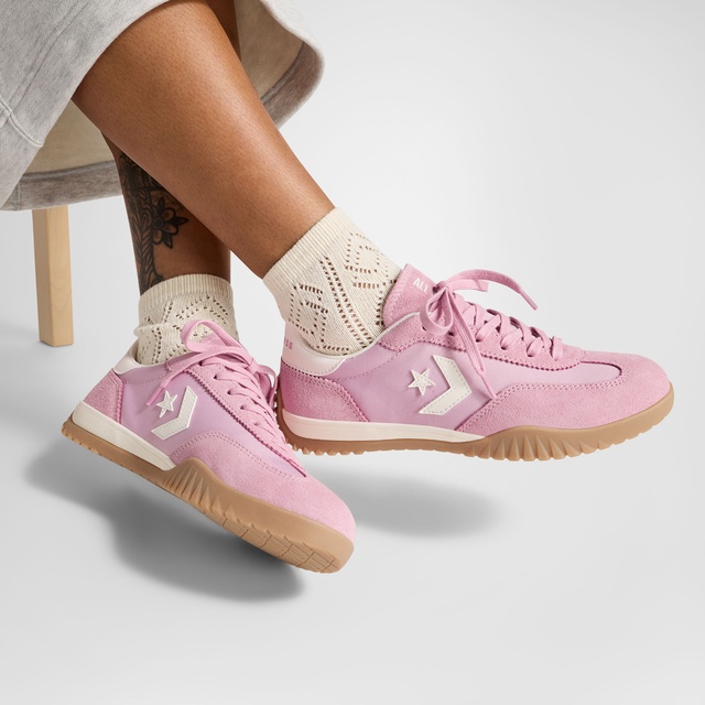 Converse Pembe Converse Run Star Trainer Unisex Süet Sneaker