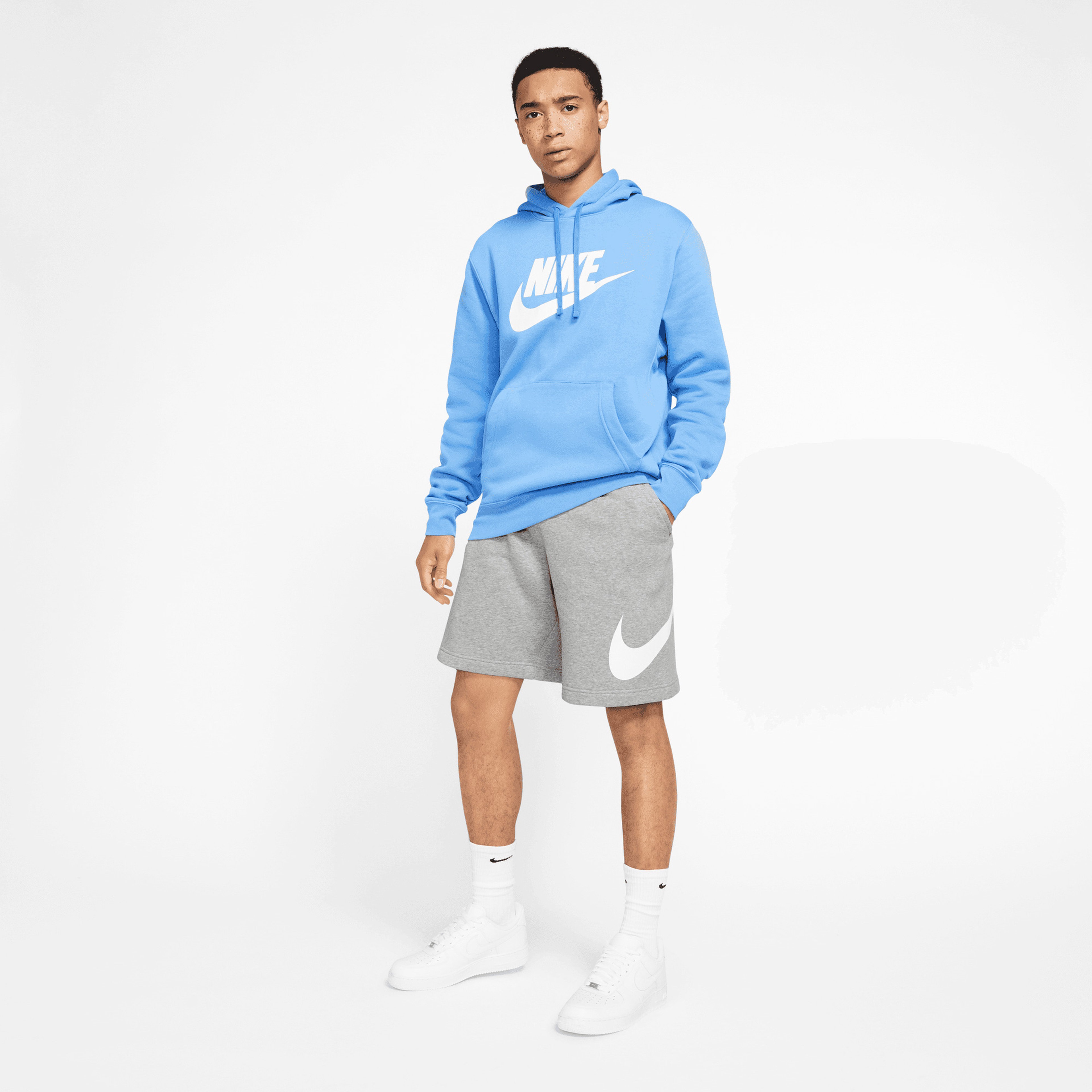 Nike Club Erkek Gri Şort