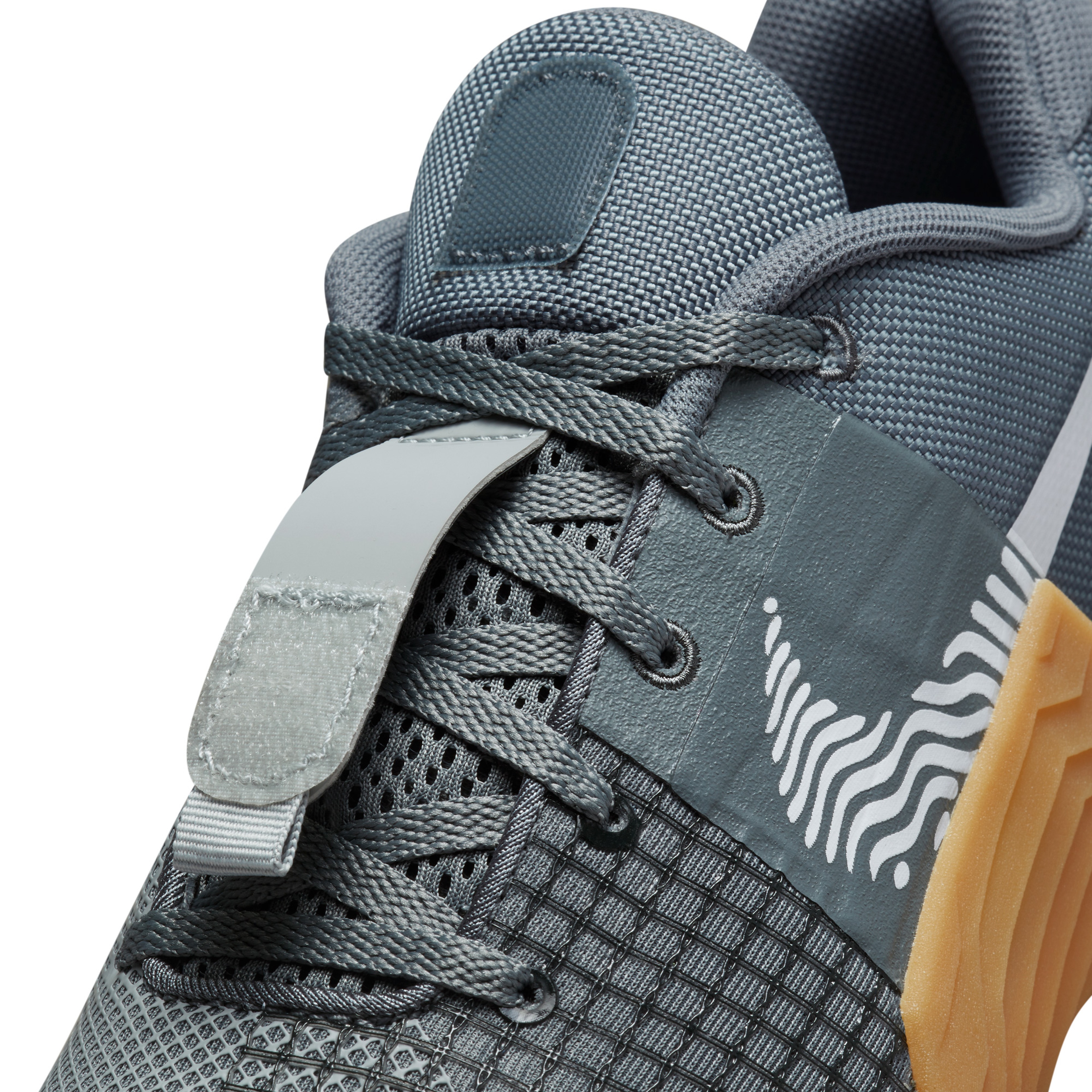 Nike Metcon 8 Erkek Gri Antrenman Ayakkabısı