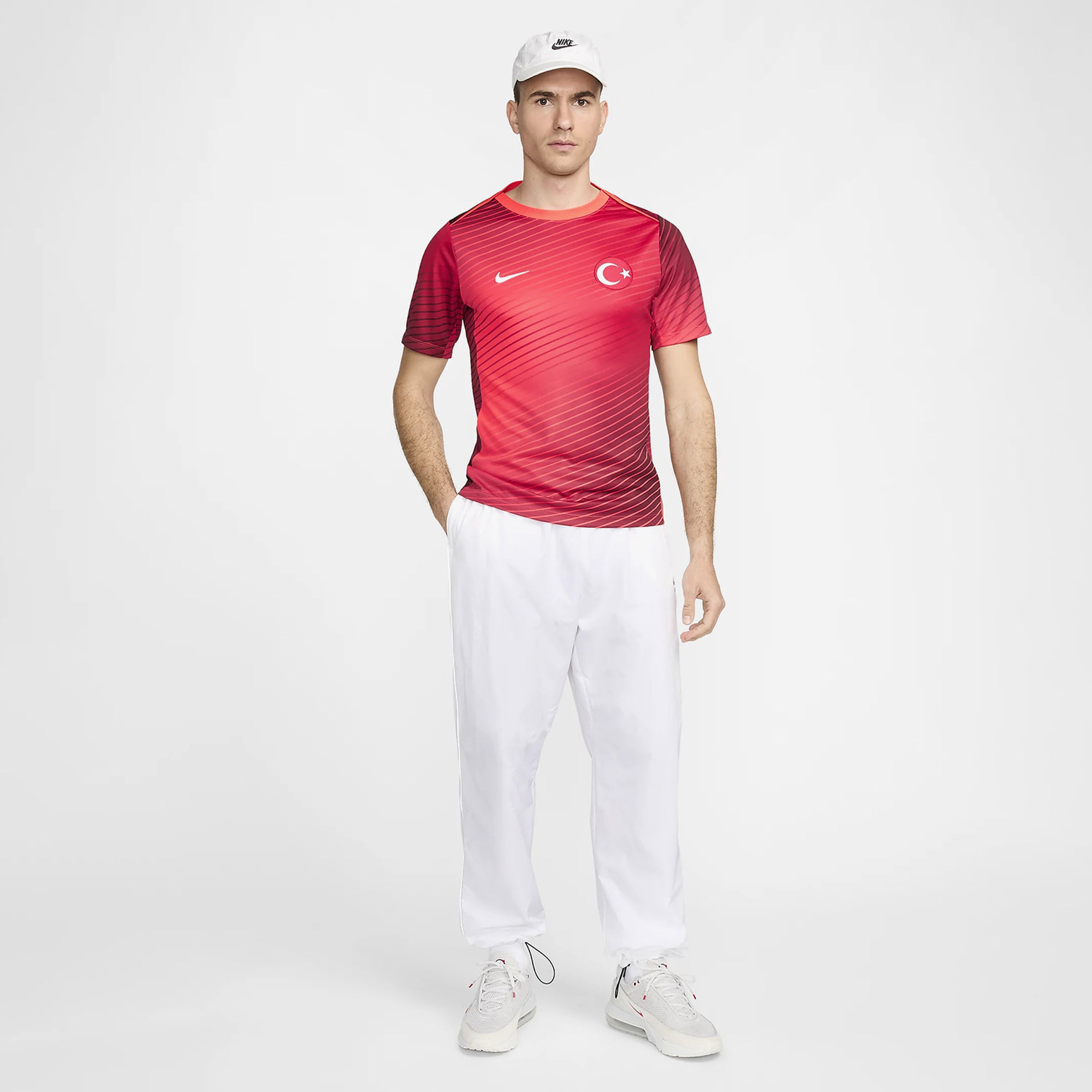 Nike Erkek Kırmızı Forma