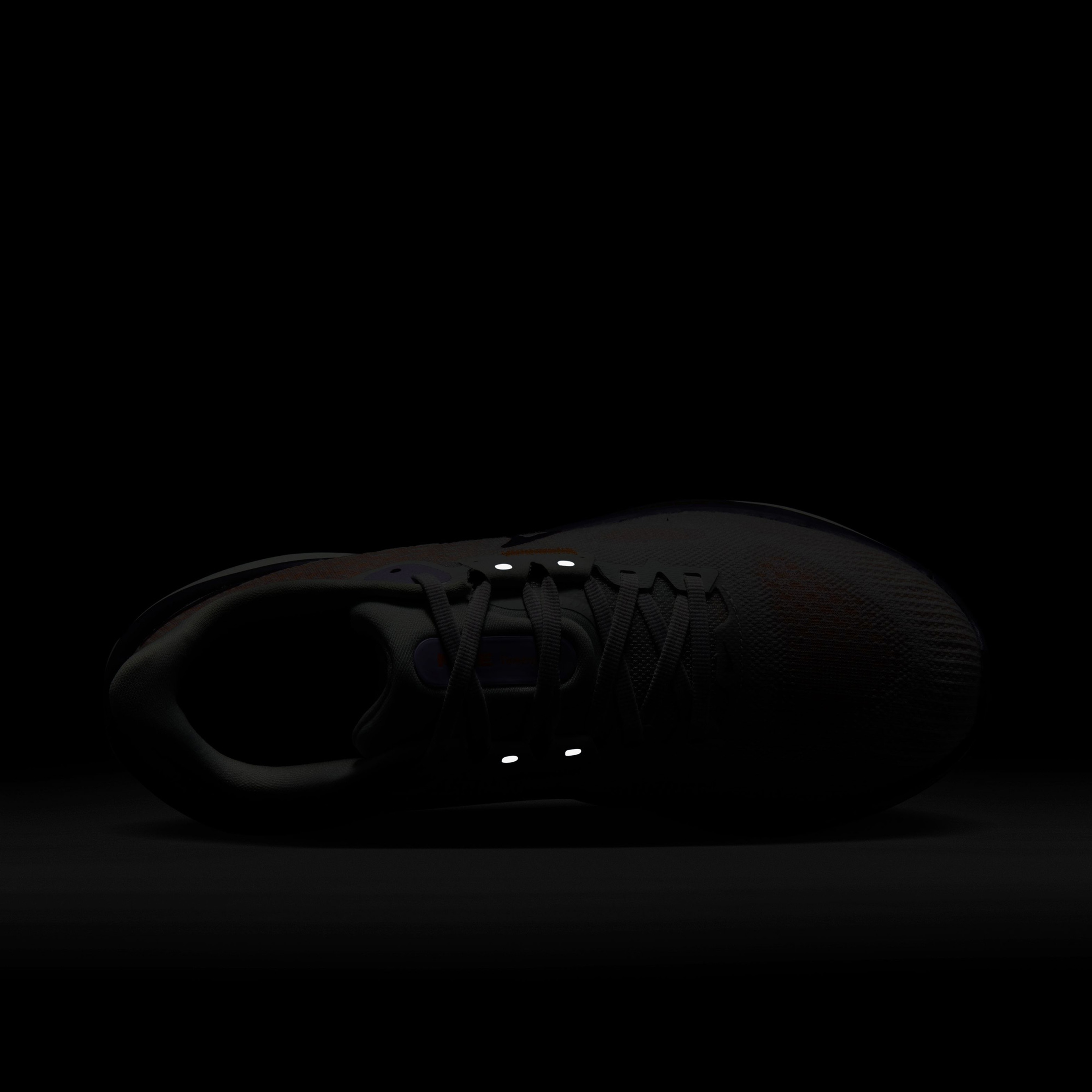 Nike Kadın Krem Koşu Ayakkabısı