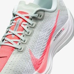 Nike Kadın Beyaz Koşu Ayakkabısı