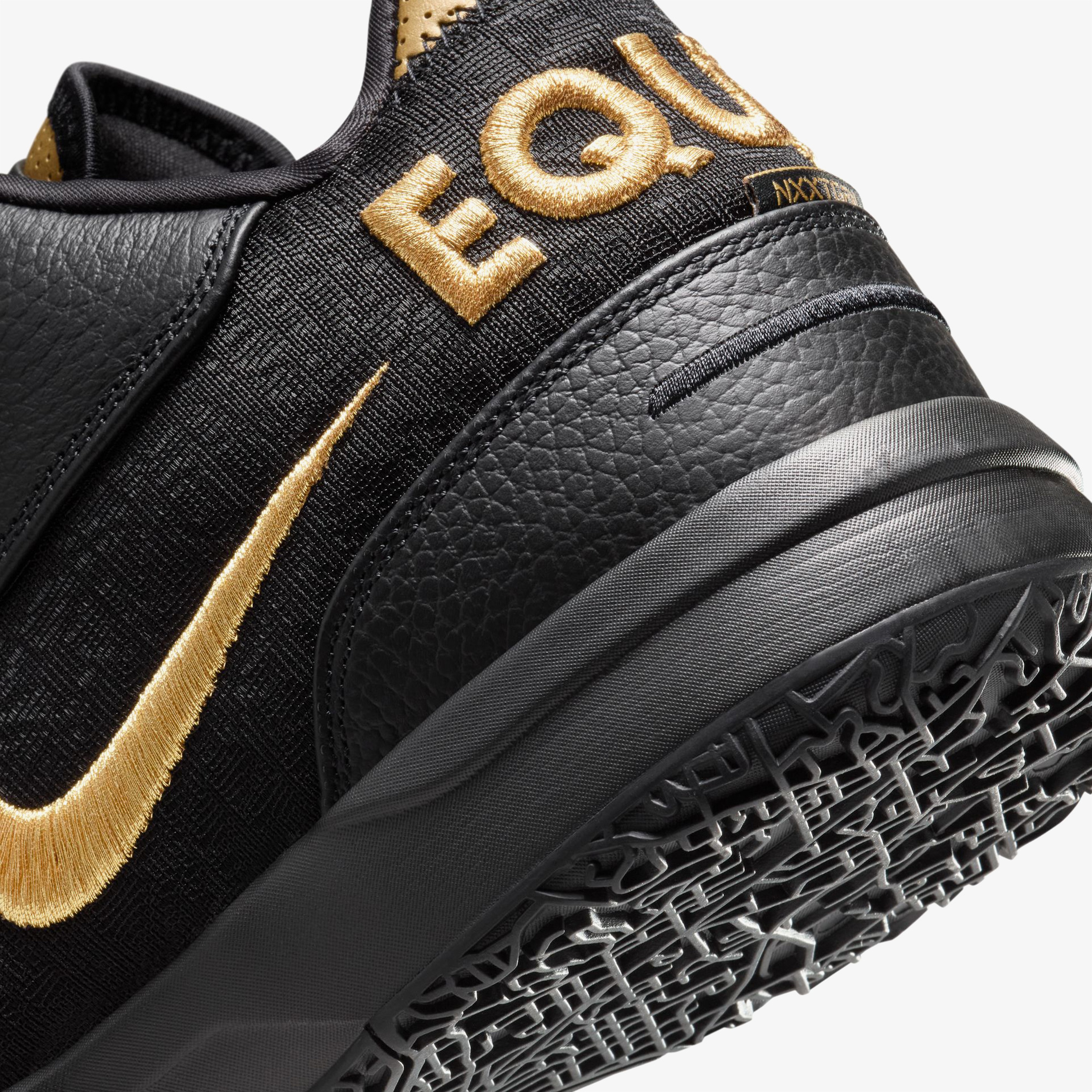 Nike Erkek Beyaz Basketbol Ayakkabısı